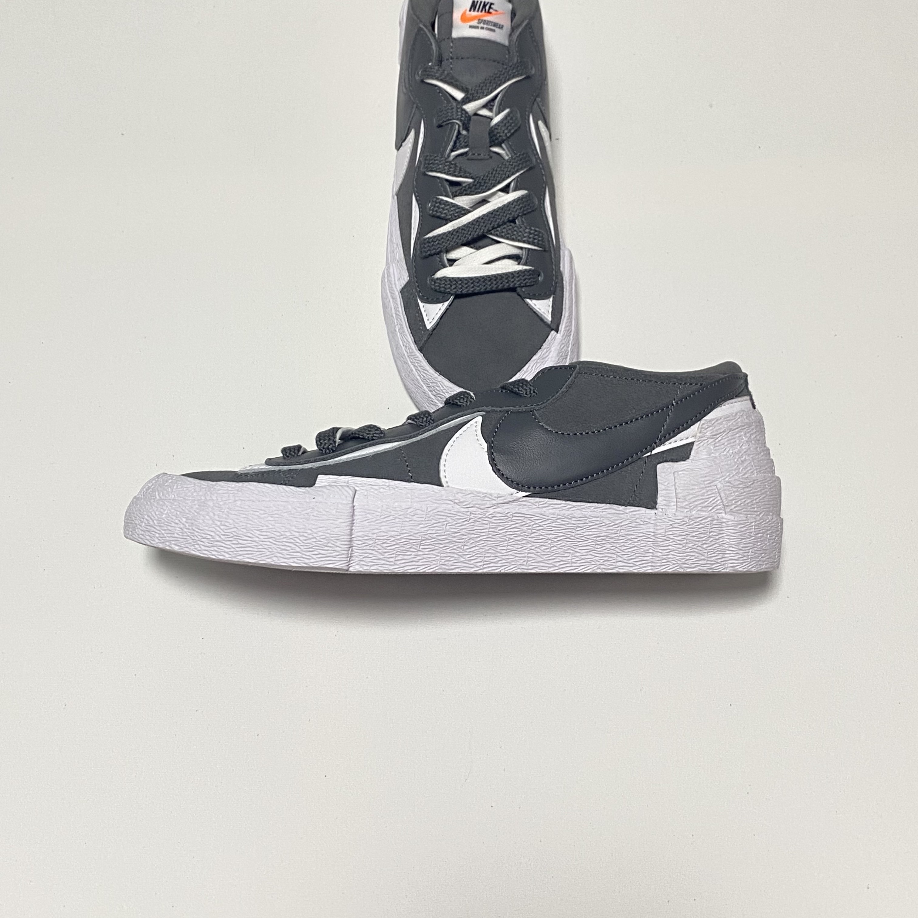 Nike x Sacai Blazer Low Iron Grey 착용 스타일 - 3