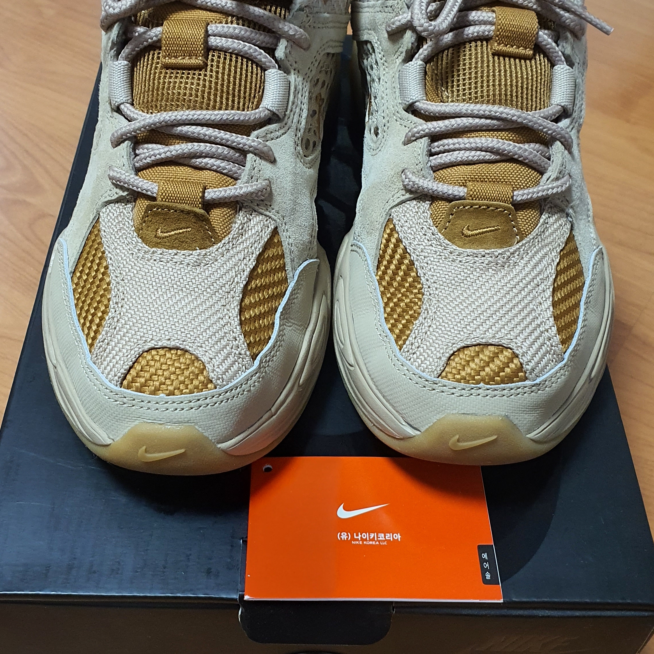 Nike M2K Tekno Linen 착용 스타일 - 2