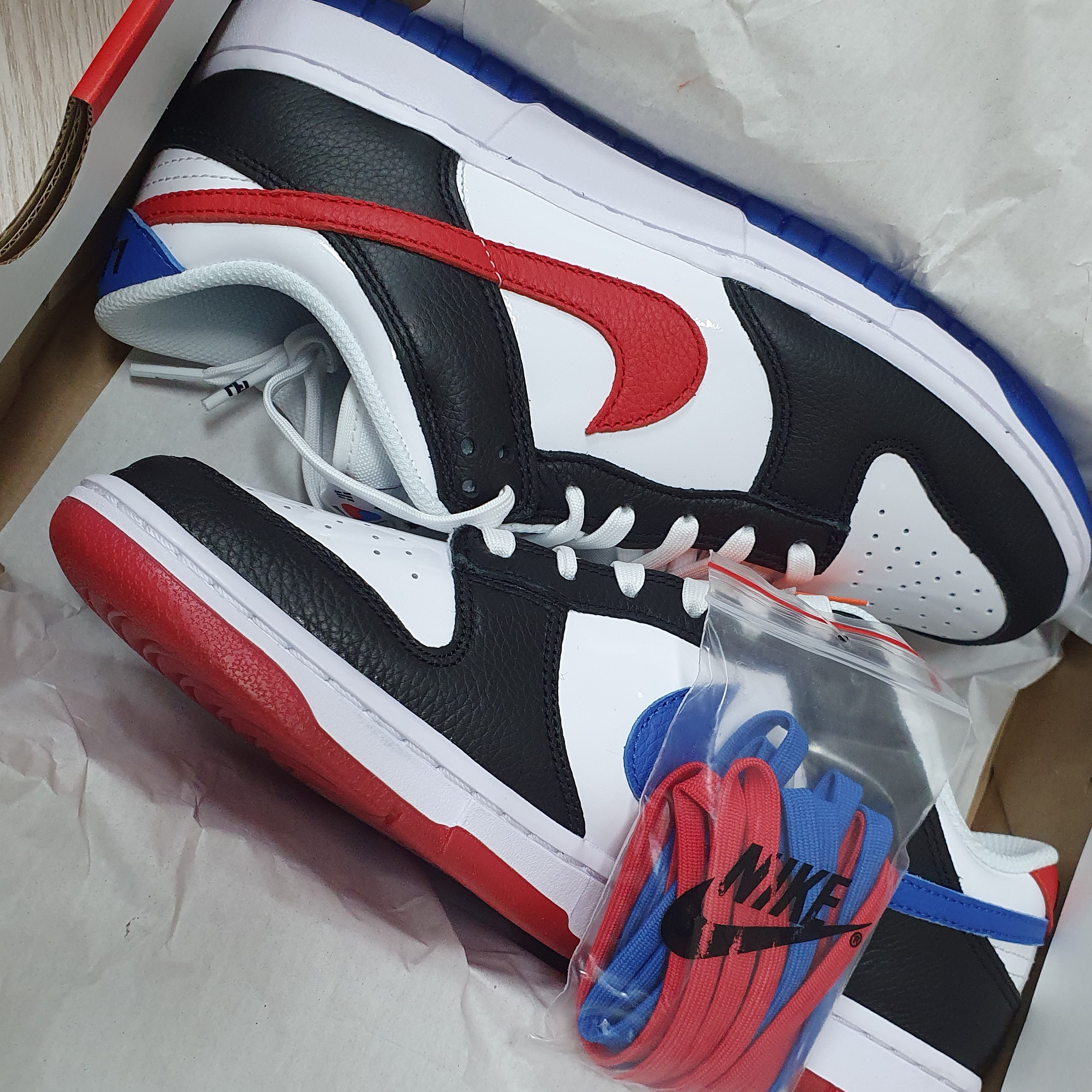 Nike Dunk Low SE Seoul 착용 스타일