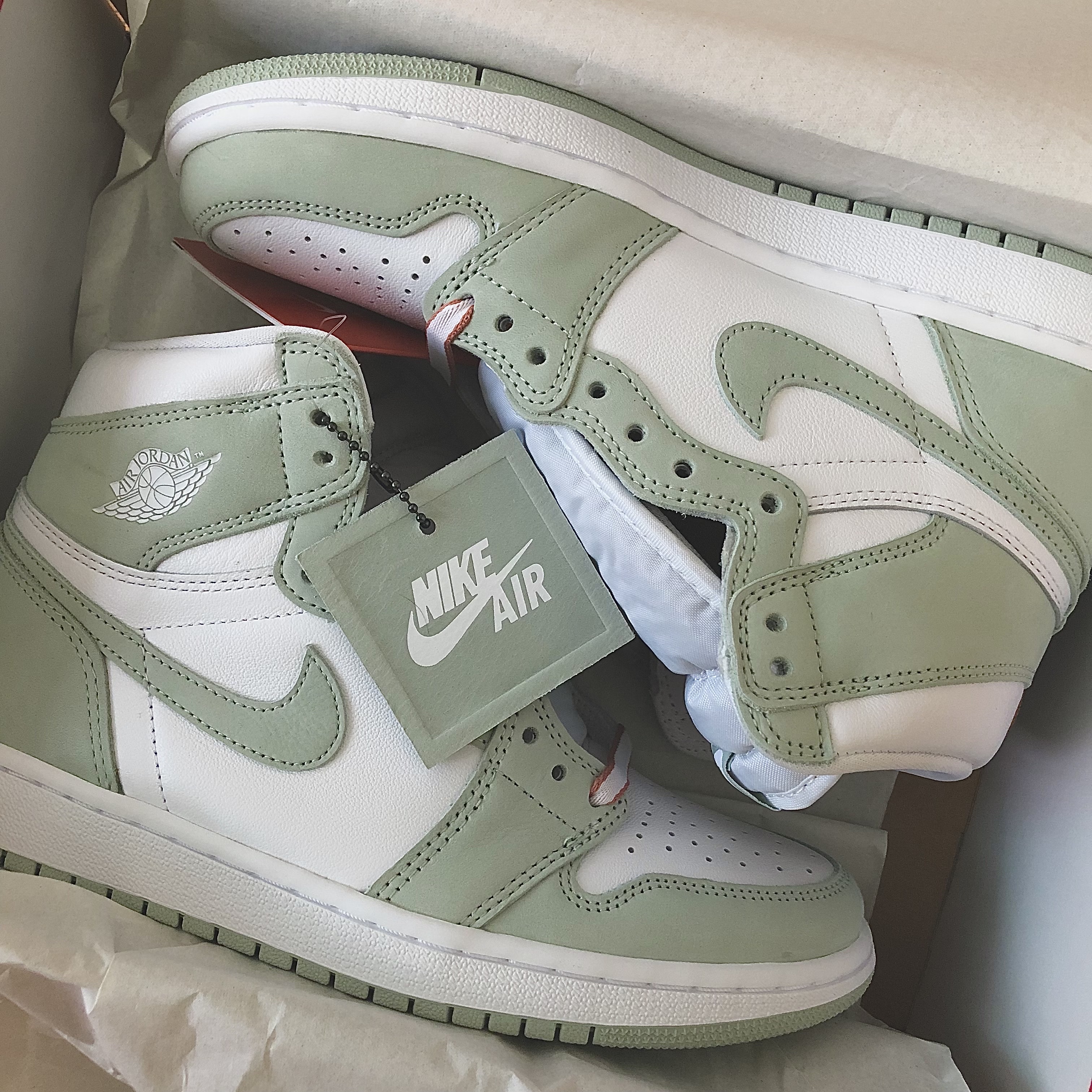 (W) Jordan 1 Retro High OG Seafoam 착용 스타일