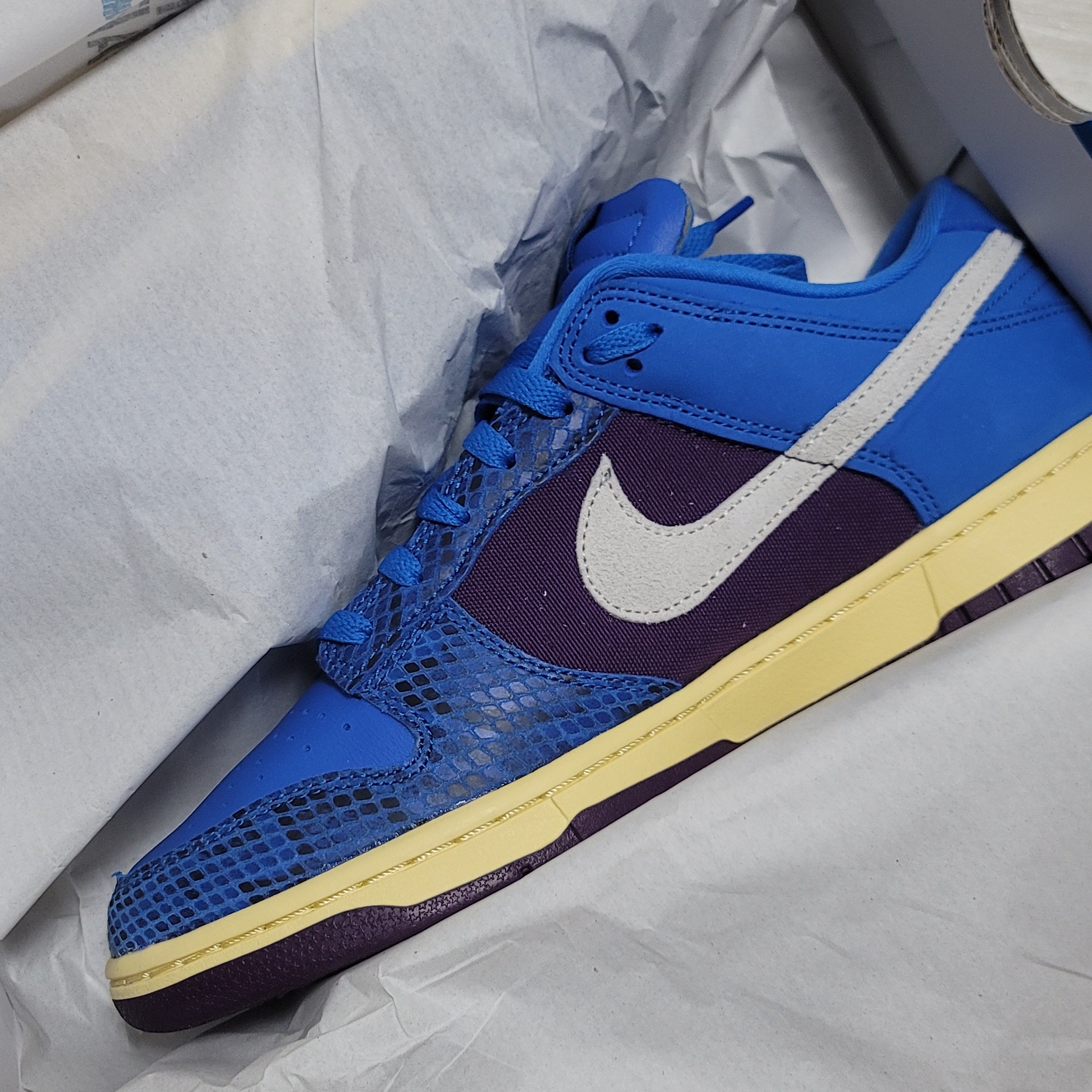 Nike x Undefeated Dunk Low SP 5 On It 착용 스타일 - 2