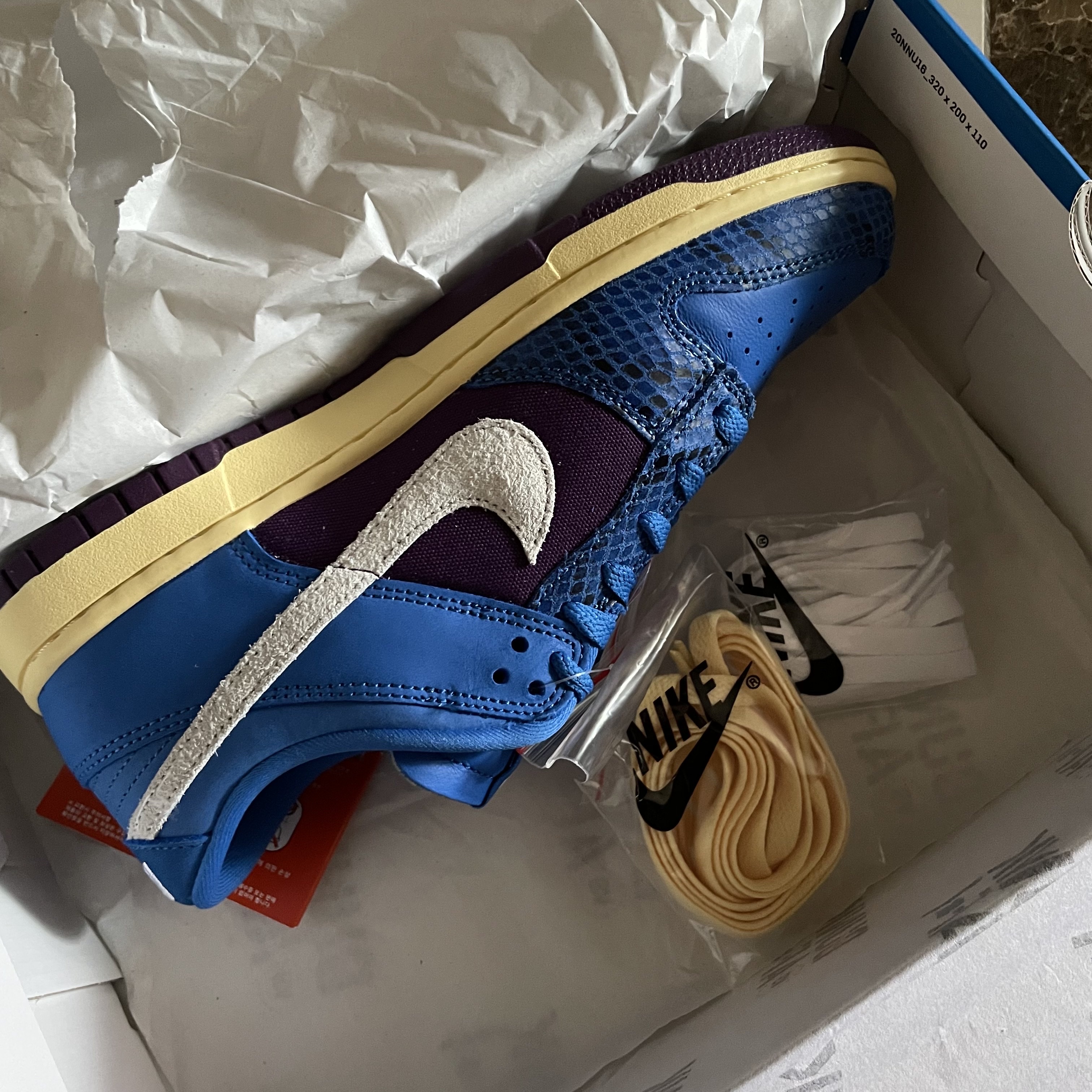 Nike x Undefeated Dunk Low SP 5 On It 착용 스타일 - 1