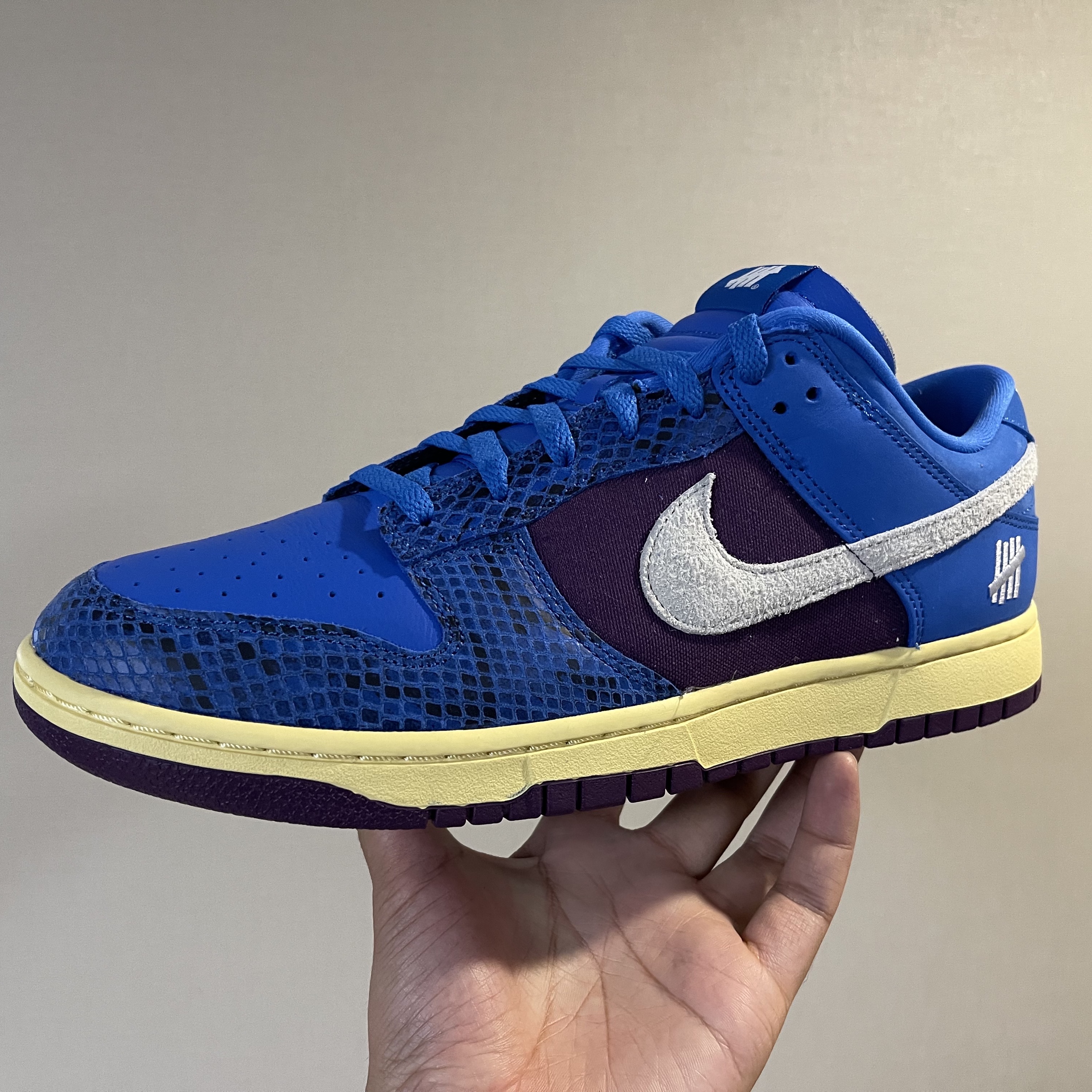 Nike x Undefeated Dunk Low SP 5 On It 착용 스타일 - 1
