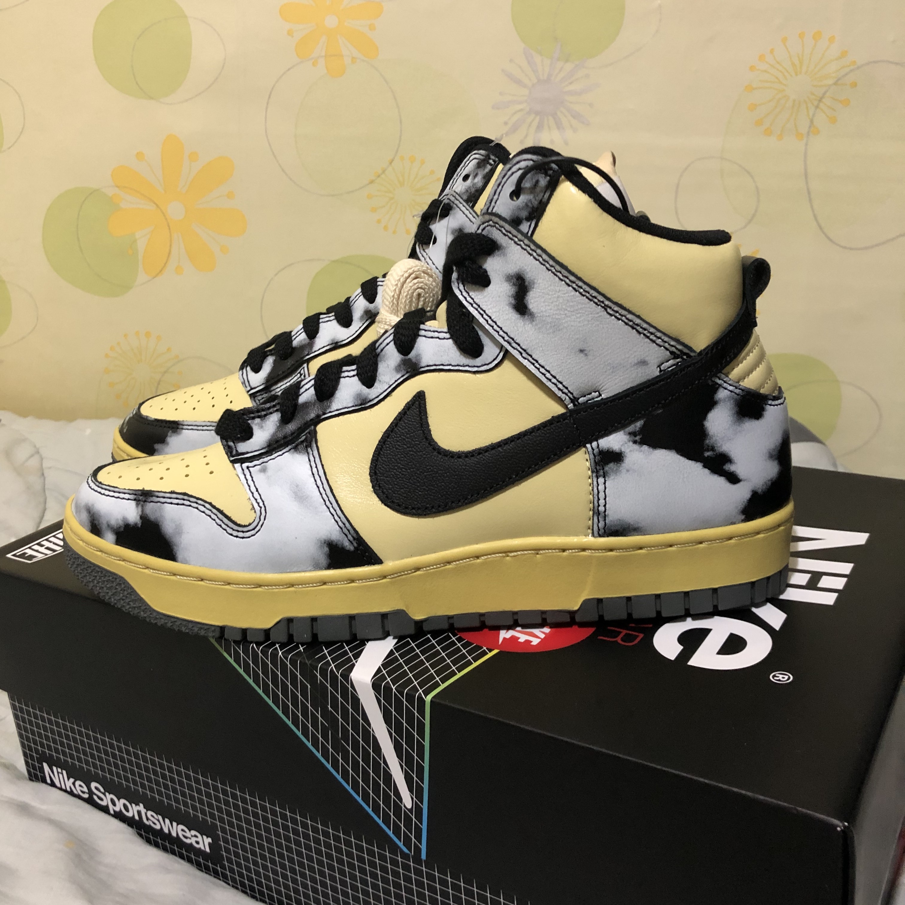 Nike Dunk High 1985 SP Black Acid Wash 착용 스타일 - 1