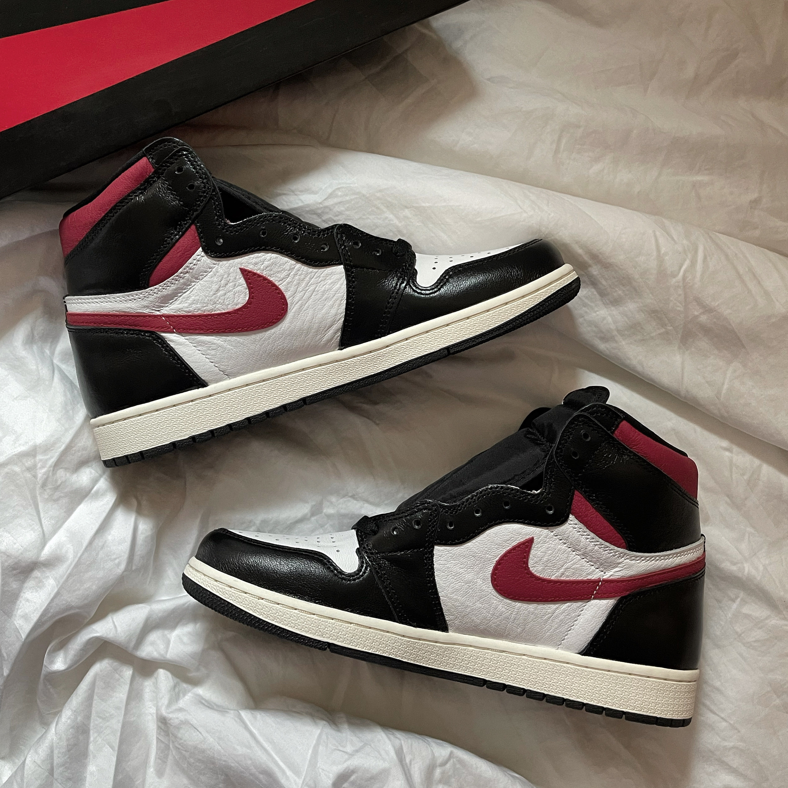 Jordan 1 Retro High OG Gym Red 착용 스타일
