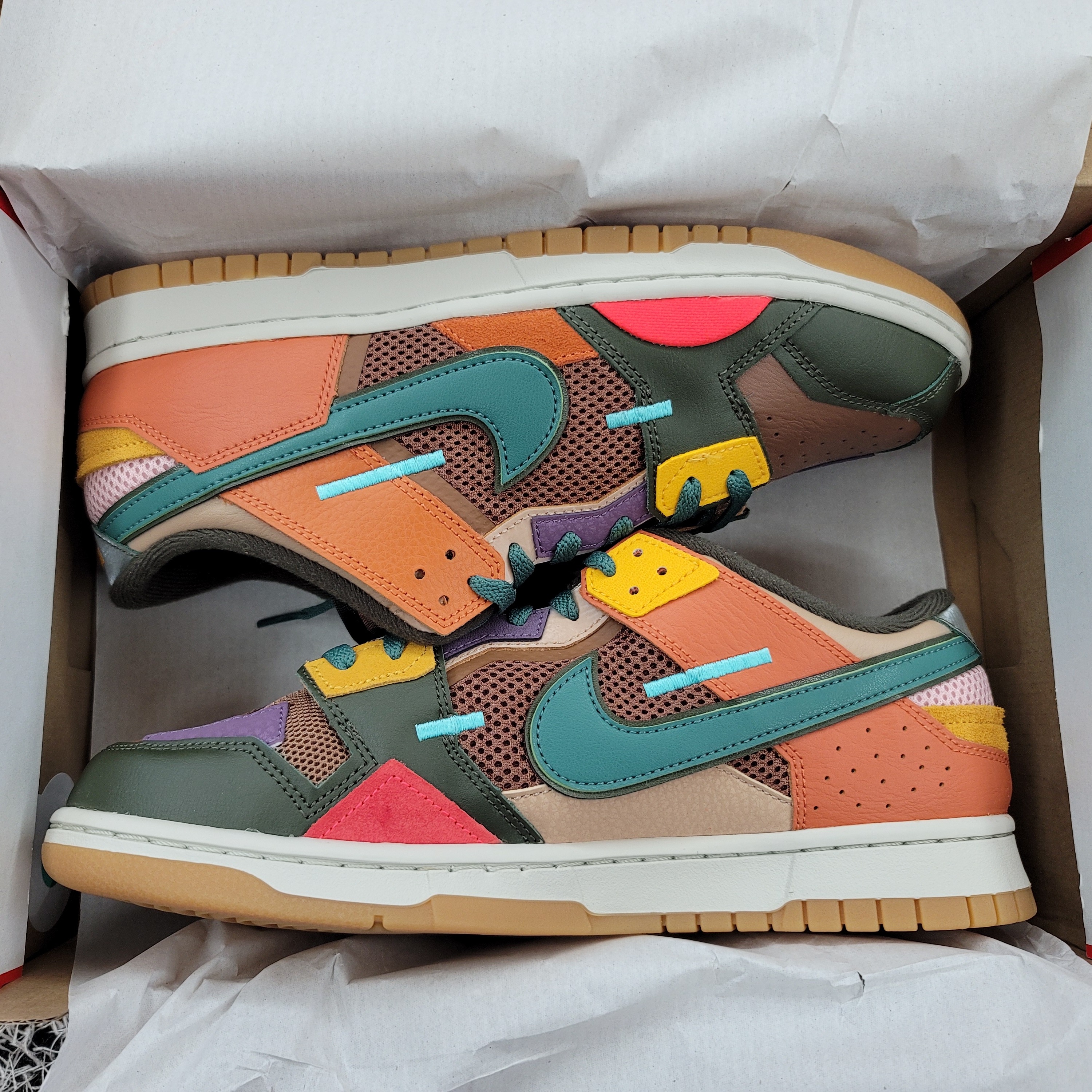 Nike Dunk Scrap Archeo Brown 착용 스타일