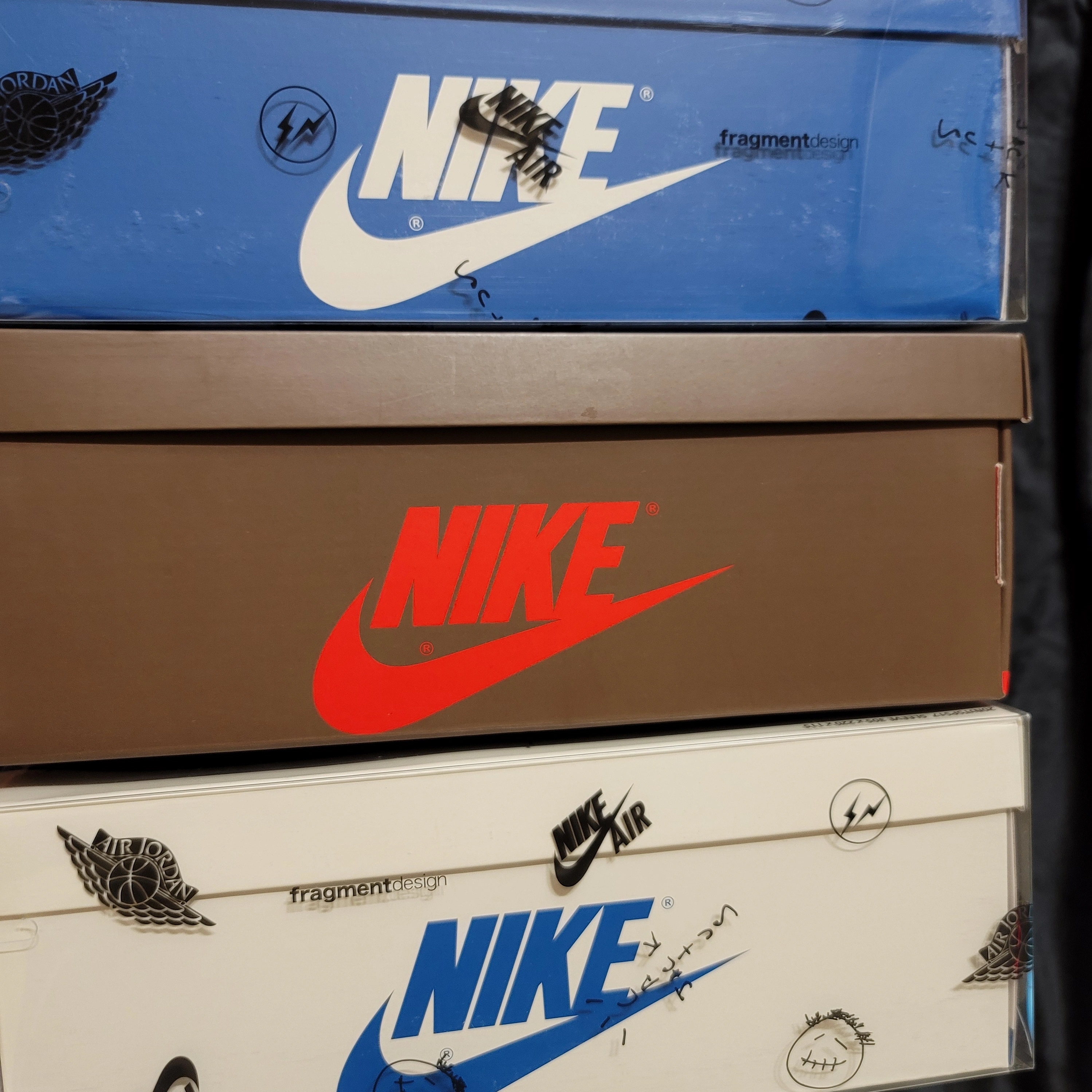 Jordan 1 x Travis Scott x Fragment Retro Low OG SP Military Blue, Jordan 1 x Travis Scott Retro High OG SP Mocha 착용 스타일