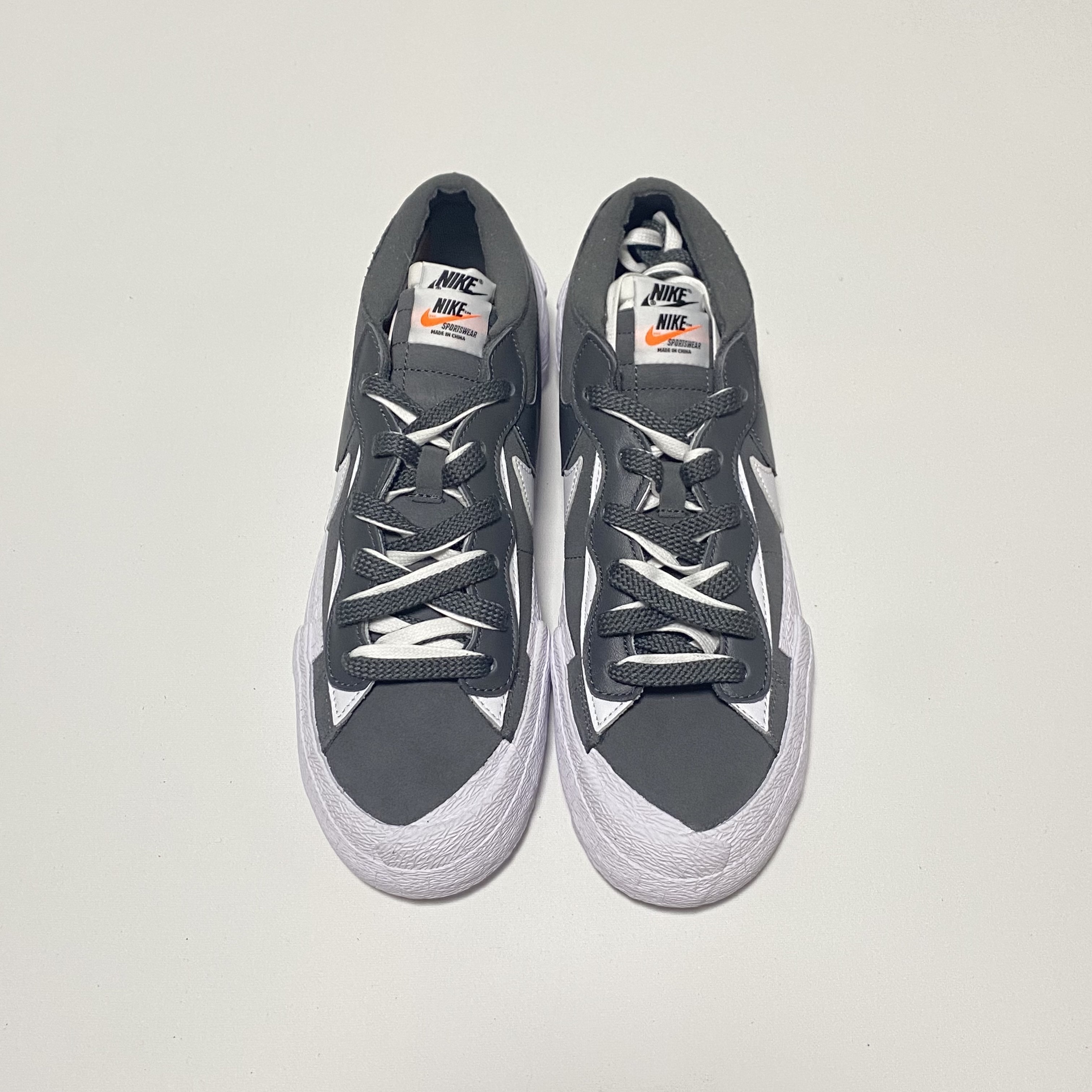 Nike x Sacai Blazer Low Iron Grey 착용 스타일 - 1