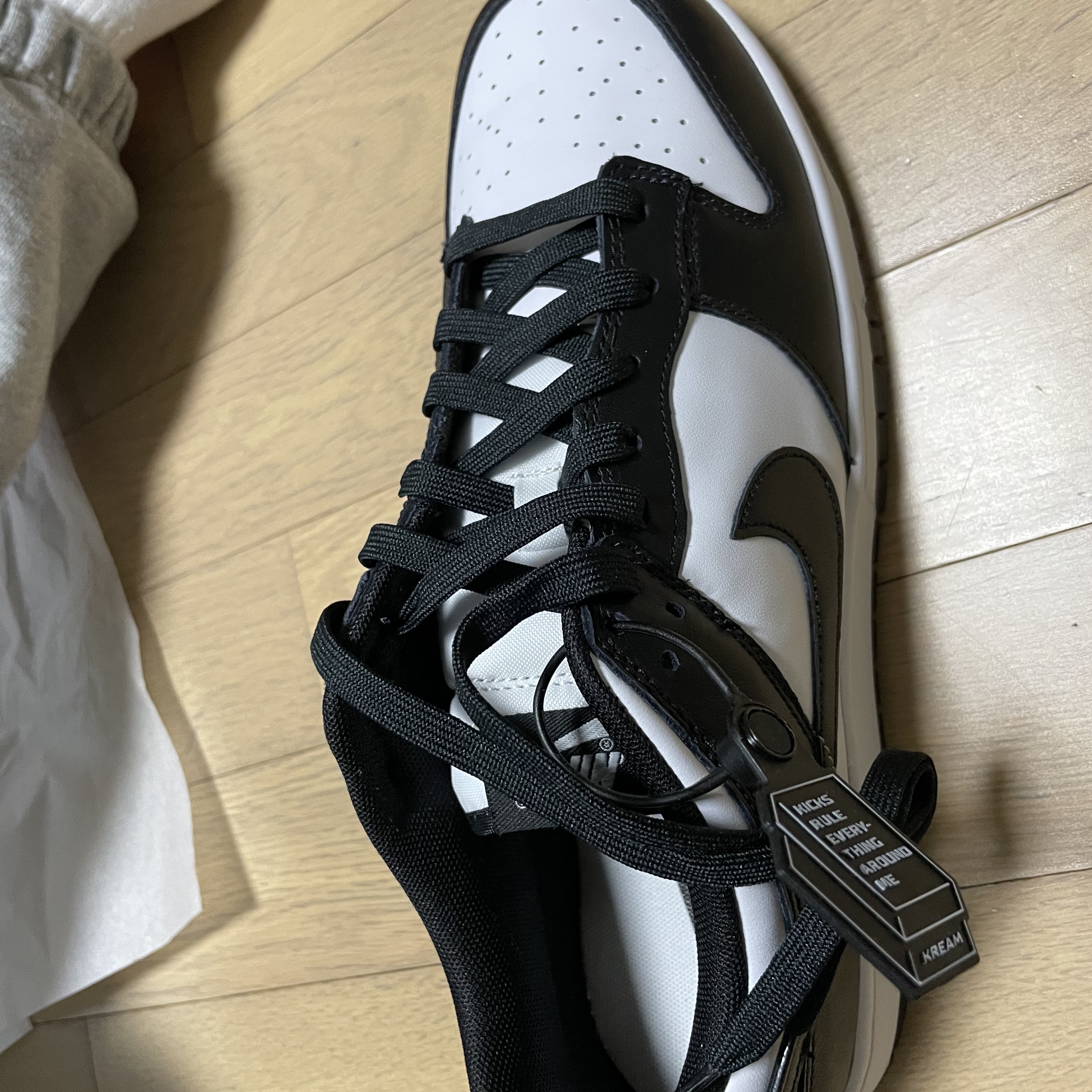 Nike Dunk Low Retro Black 착용 스타일 - 4
