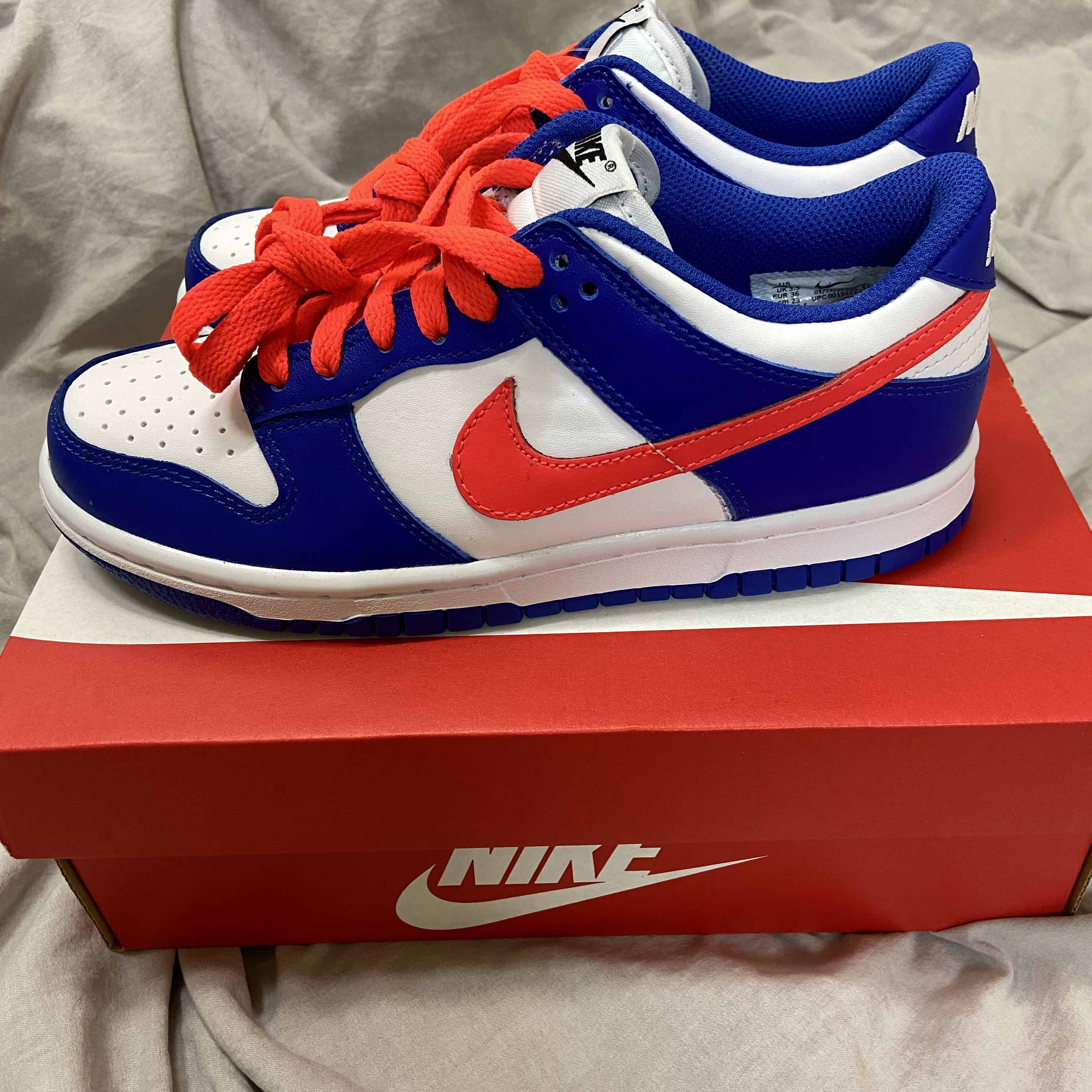 (GS) Nike Dunk Low Bright Crimson Game Royal 착용 스타일 - 2