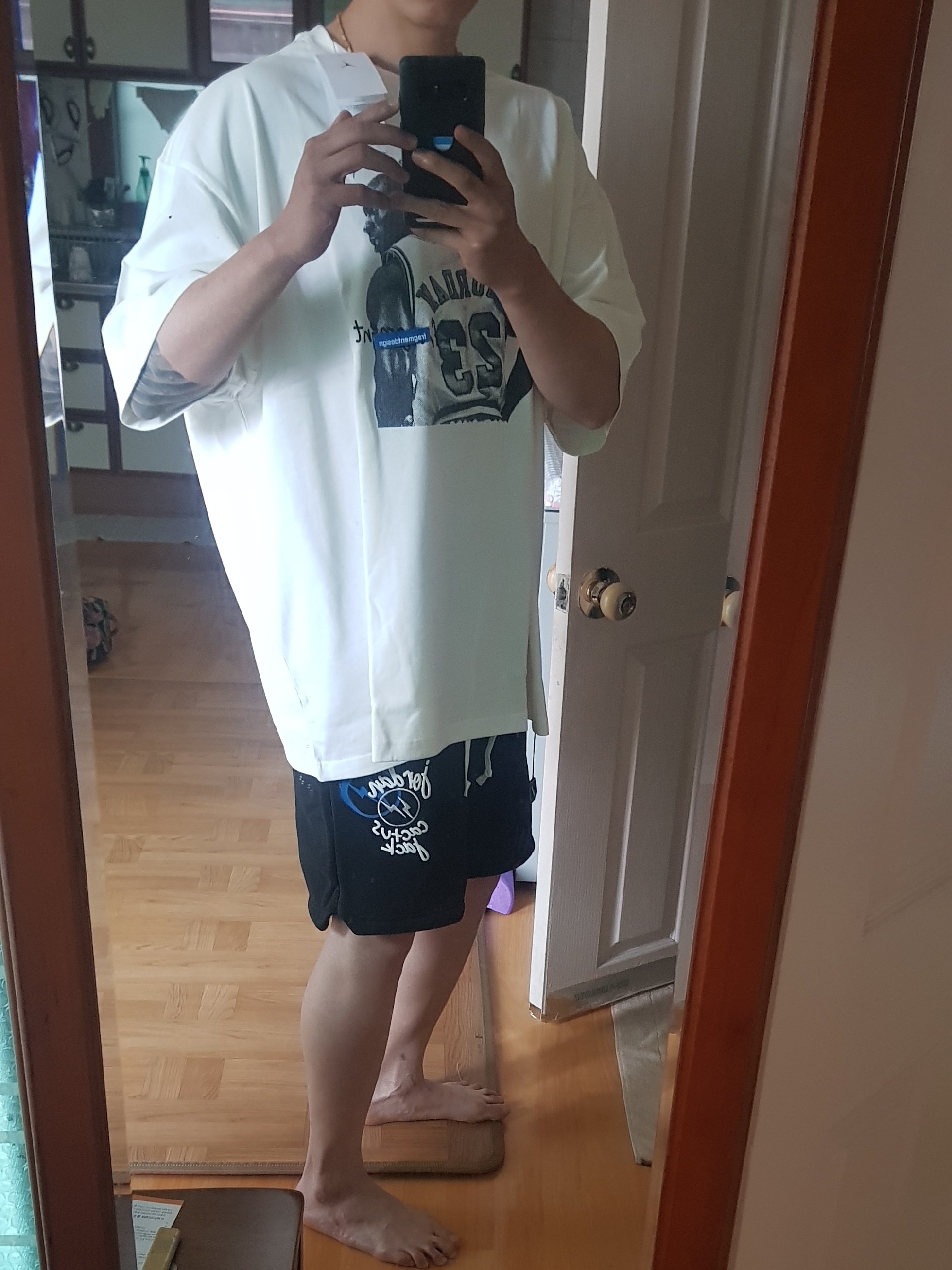 Jordan x Travis Scott x Fragment T-Shirt Sail (DJ0619-133), Jordan x Travis Scott x Fragment Shorts Black (DJ0617-010) 착용 스타일 - 1