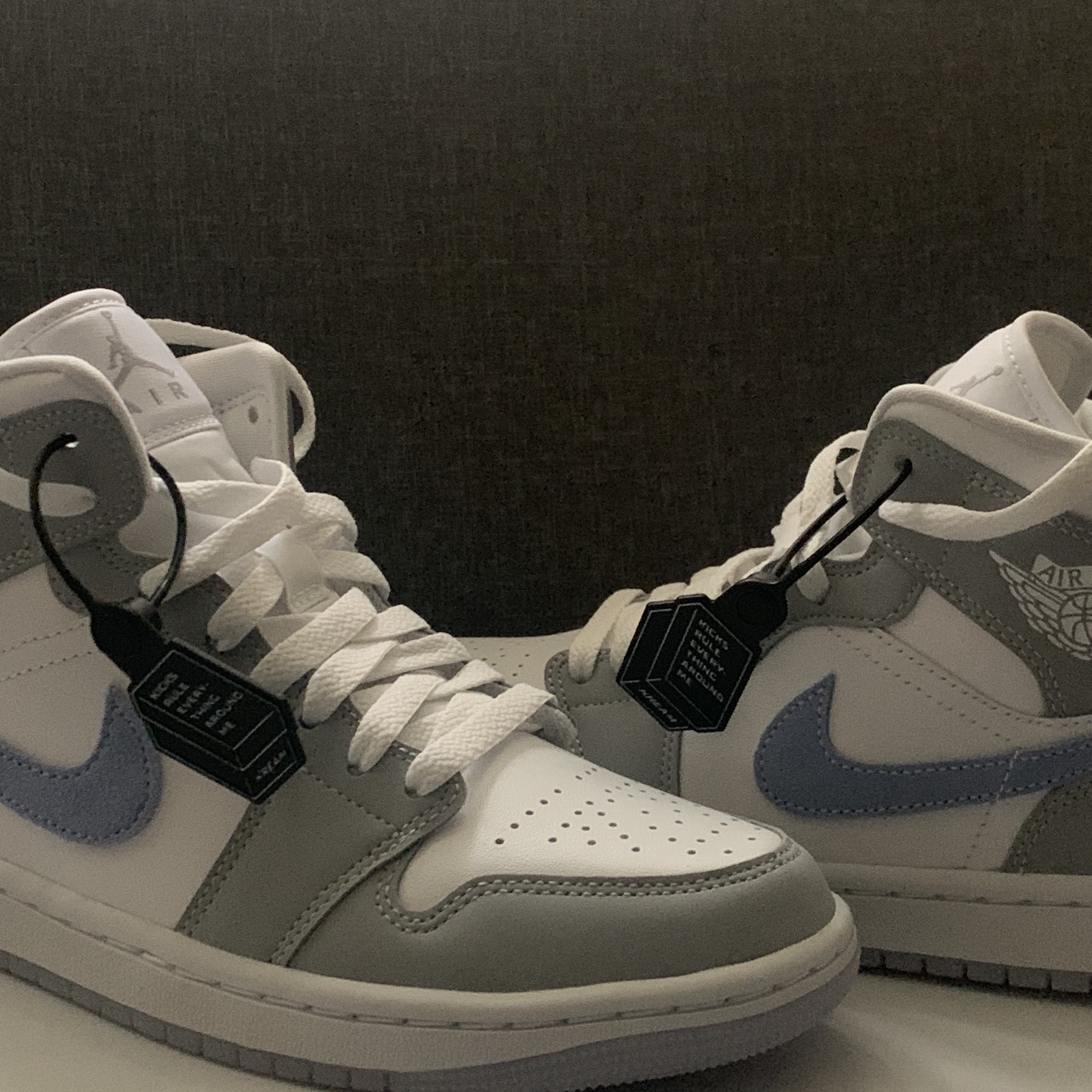 (W) Jordan 1 Mid Wolf Grey 착용 스타일