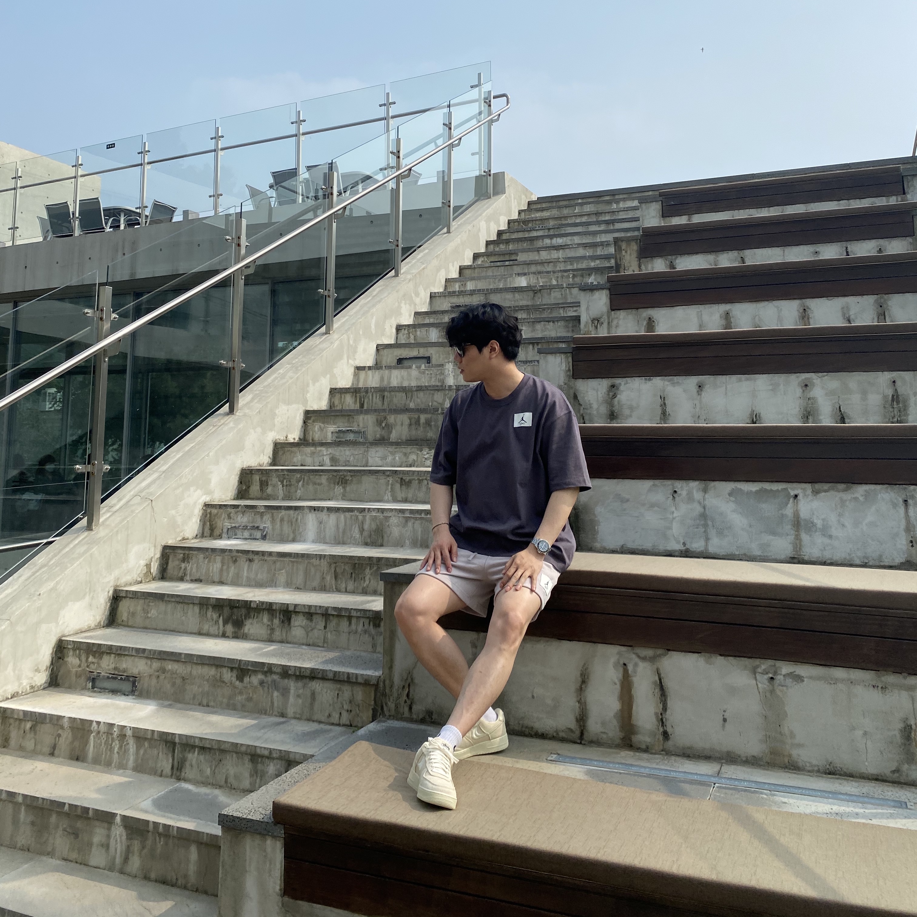 Nike x Stussy Air Force 1 Low Fossil 착용 스타일 - 1