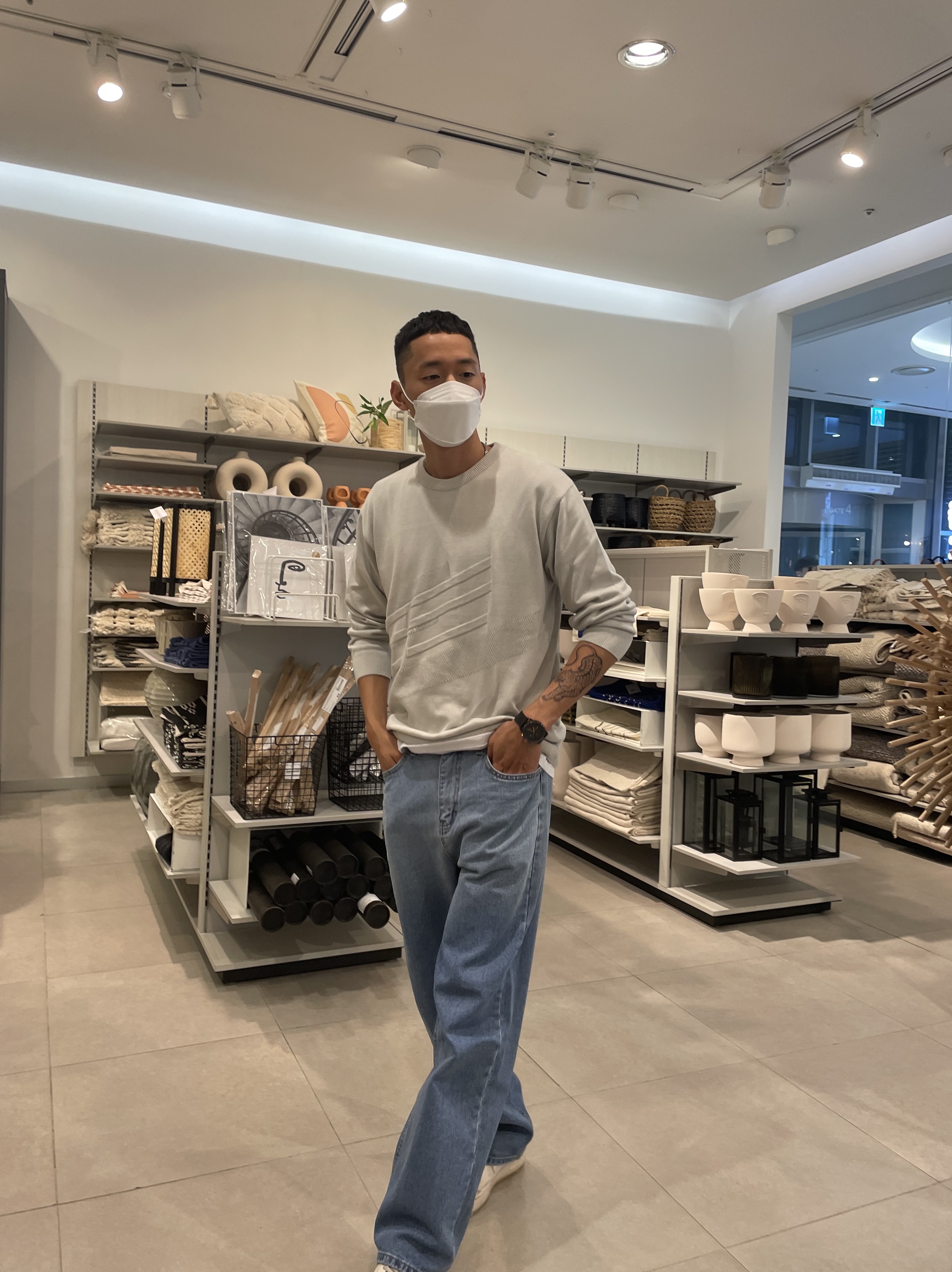 (W) Nike Air Force 1 Shadow Triple White 착용 스타일 - 1