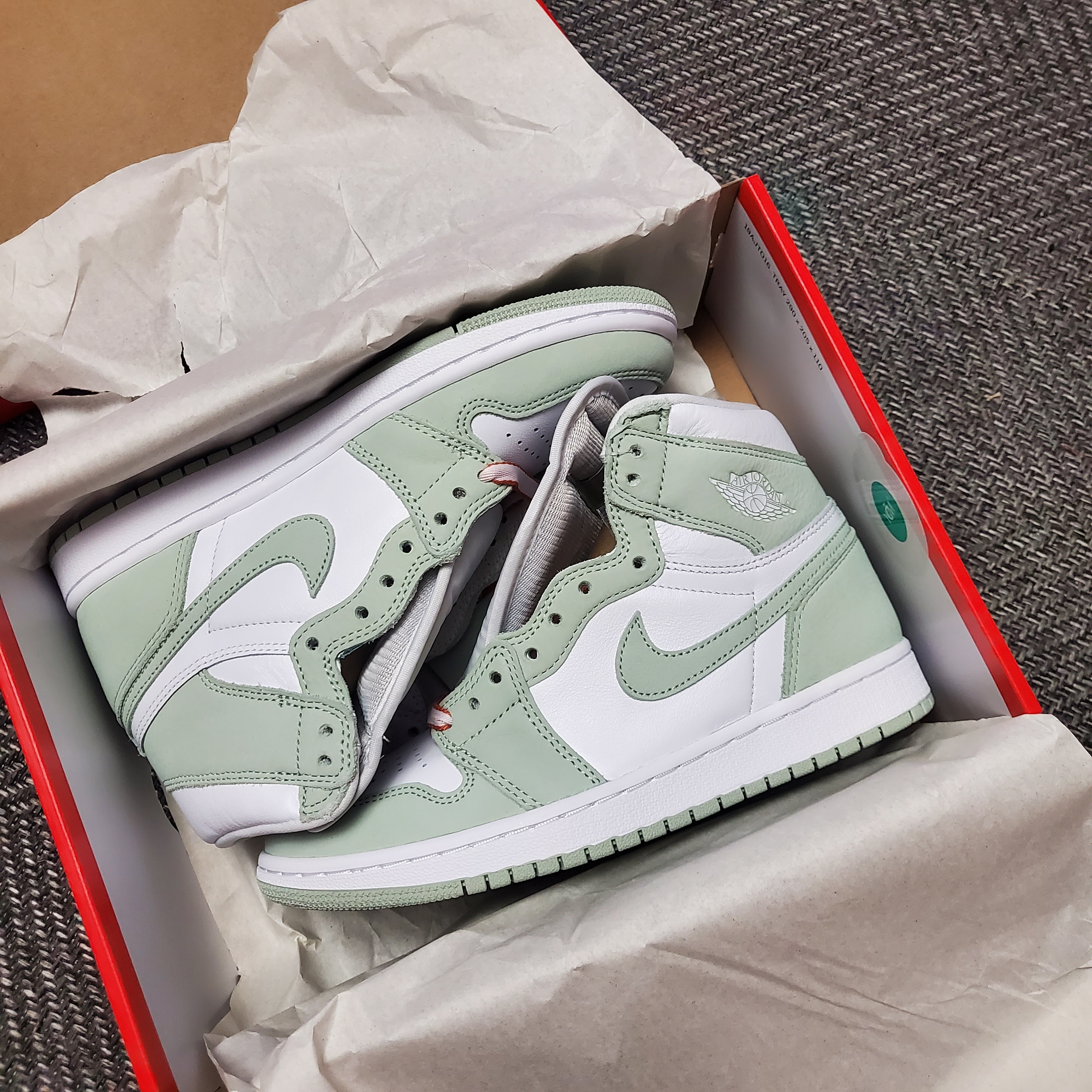 (W) Jordan 1 Retro High OG Seafoam 착용 스타일