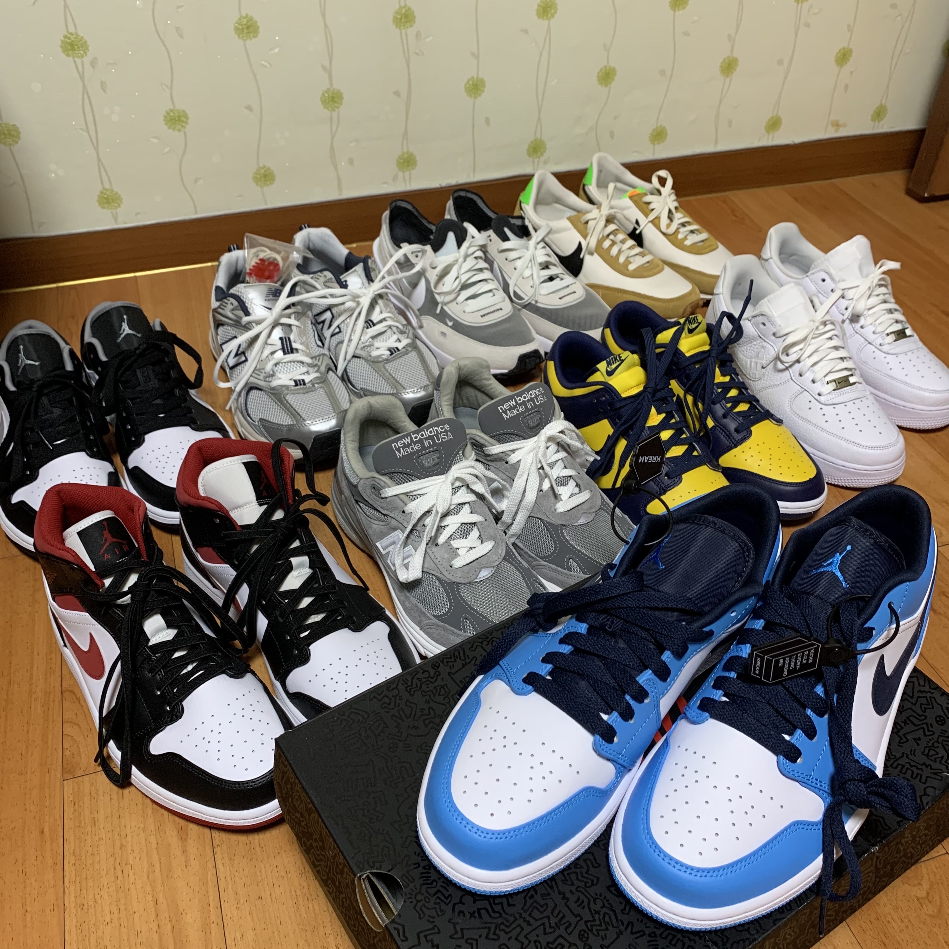 Jordan 1 Low Black Particle Grey, Jordan 1 Mid Gym Red Black White 착용 스타일