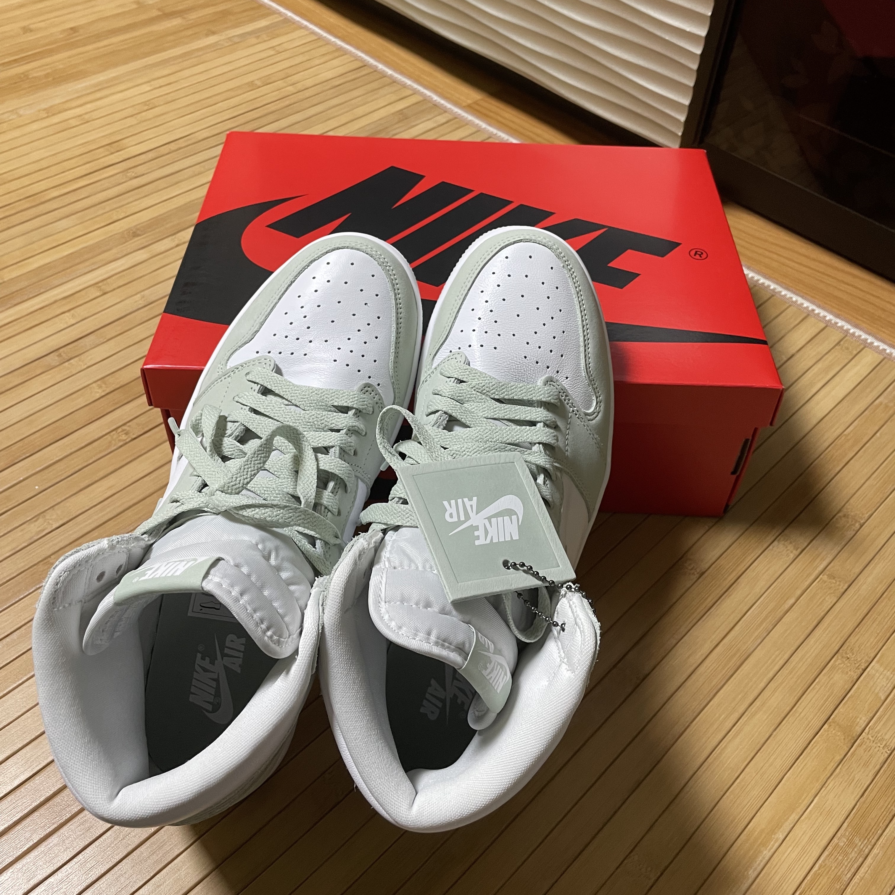 (W) Jordan 1 Retro High OG Seafoam 착용 스타일