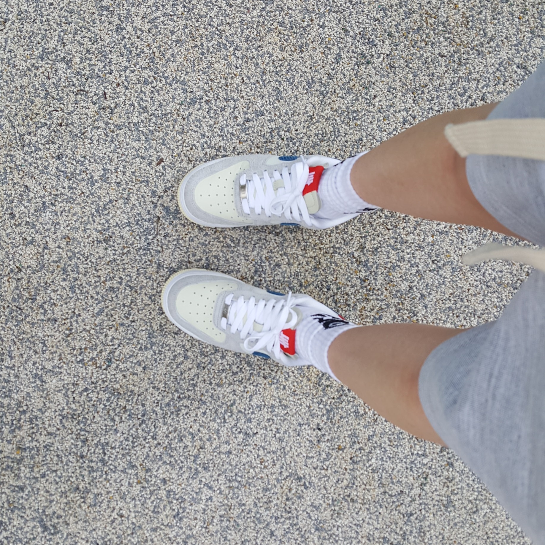 Nike x Undefeated Air Force 1 Low SP 5 On It 착용 스타일 - 1