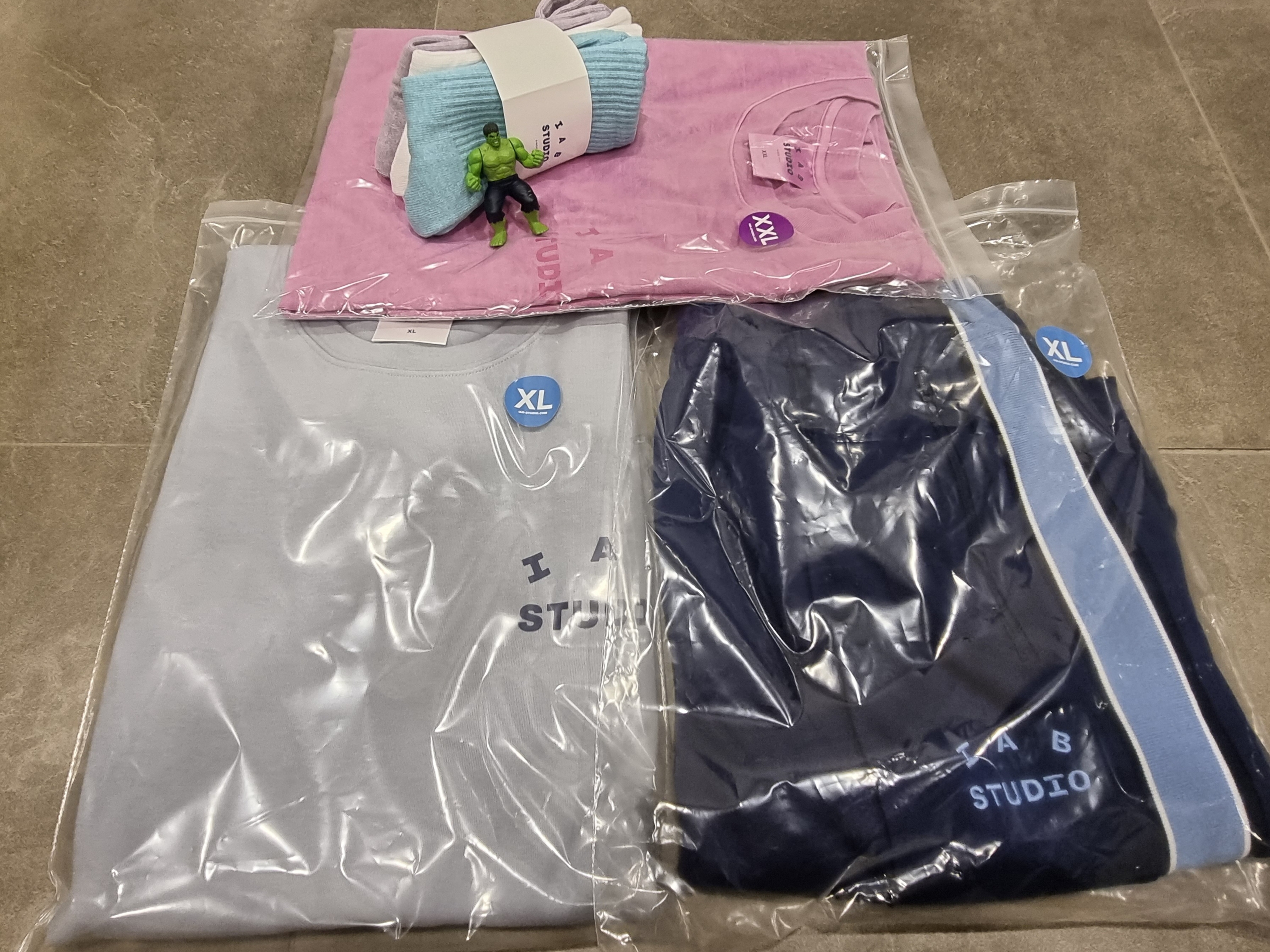 IAB Studio Pigment T-Shirt Magenta, IAB Studio T-Shirt Ash Blue - 21SS 착용 스타일