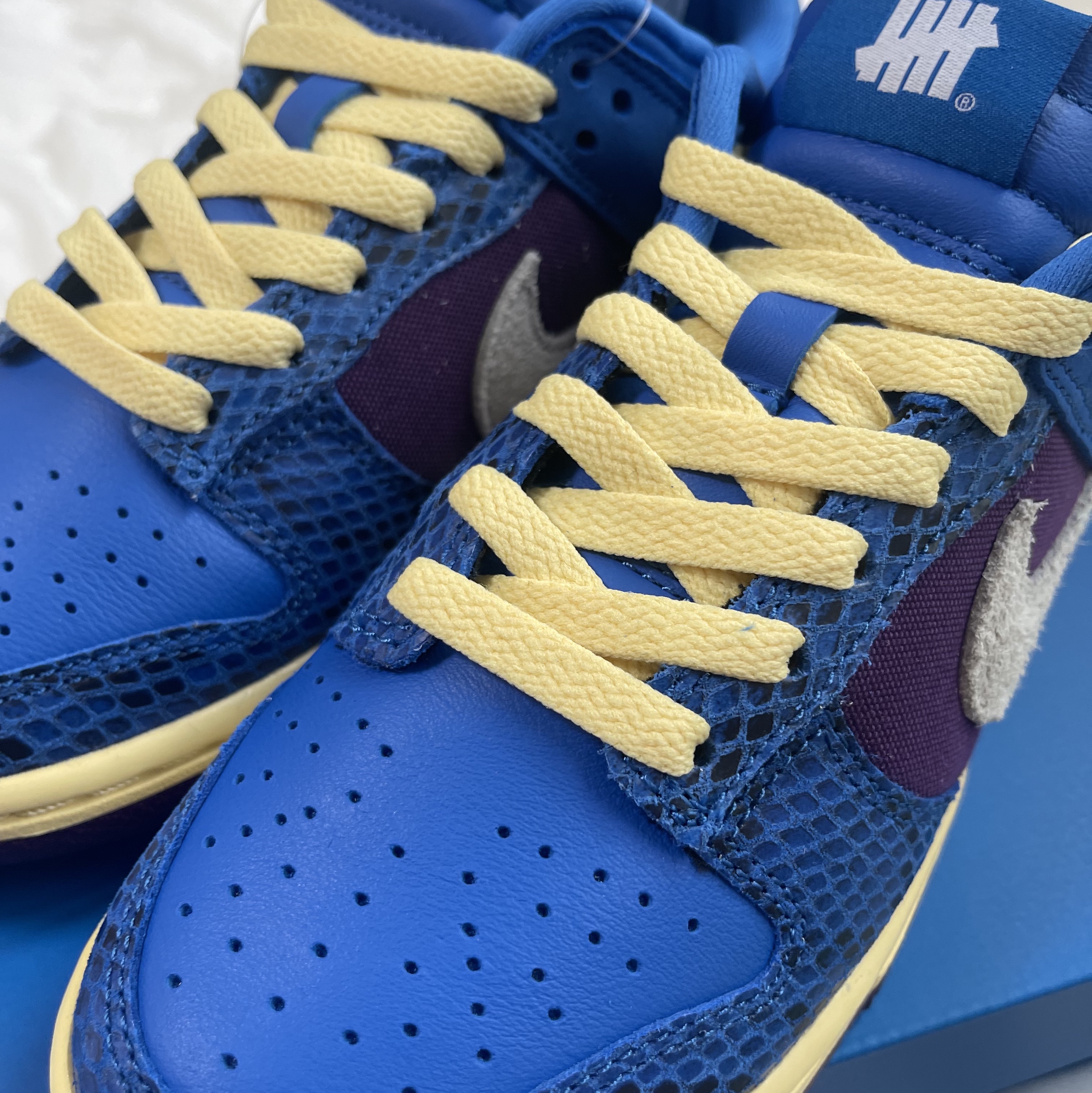 Nike x Undefeated Dunk Low SP 5 On It 착용 스타일 - 2