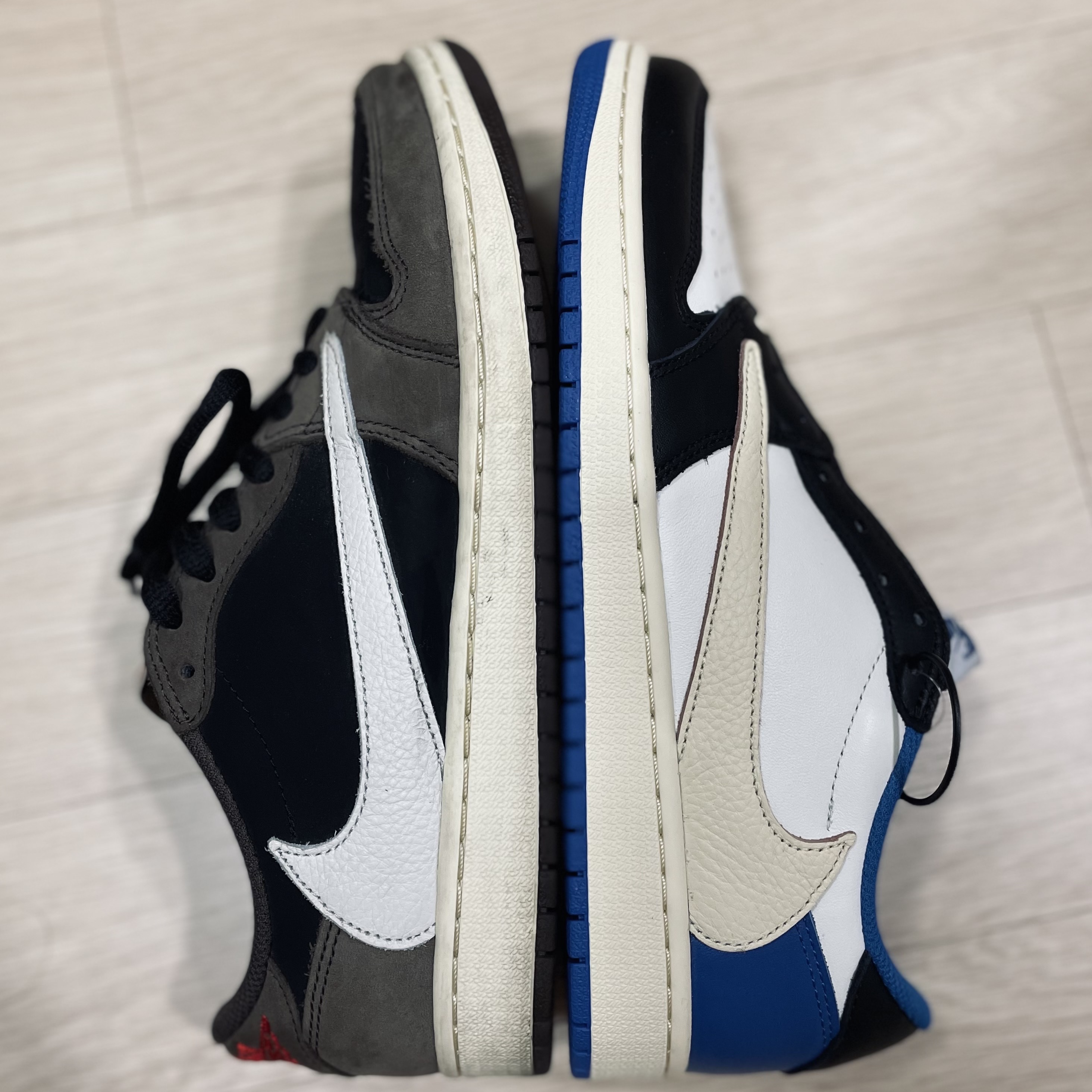 Jordan 1 x Travis Scott x Fragment Retro Low OG SP Military Blue, Jordan 1 x Travis Scott Retro Low OG SP Mocha 착용 스타일 - 3