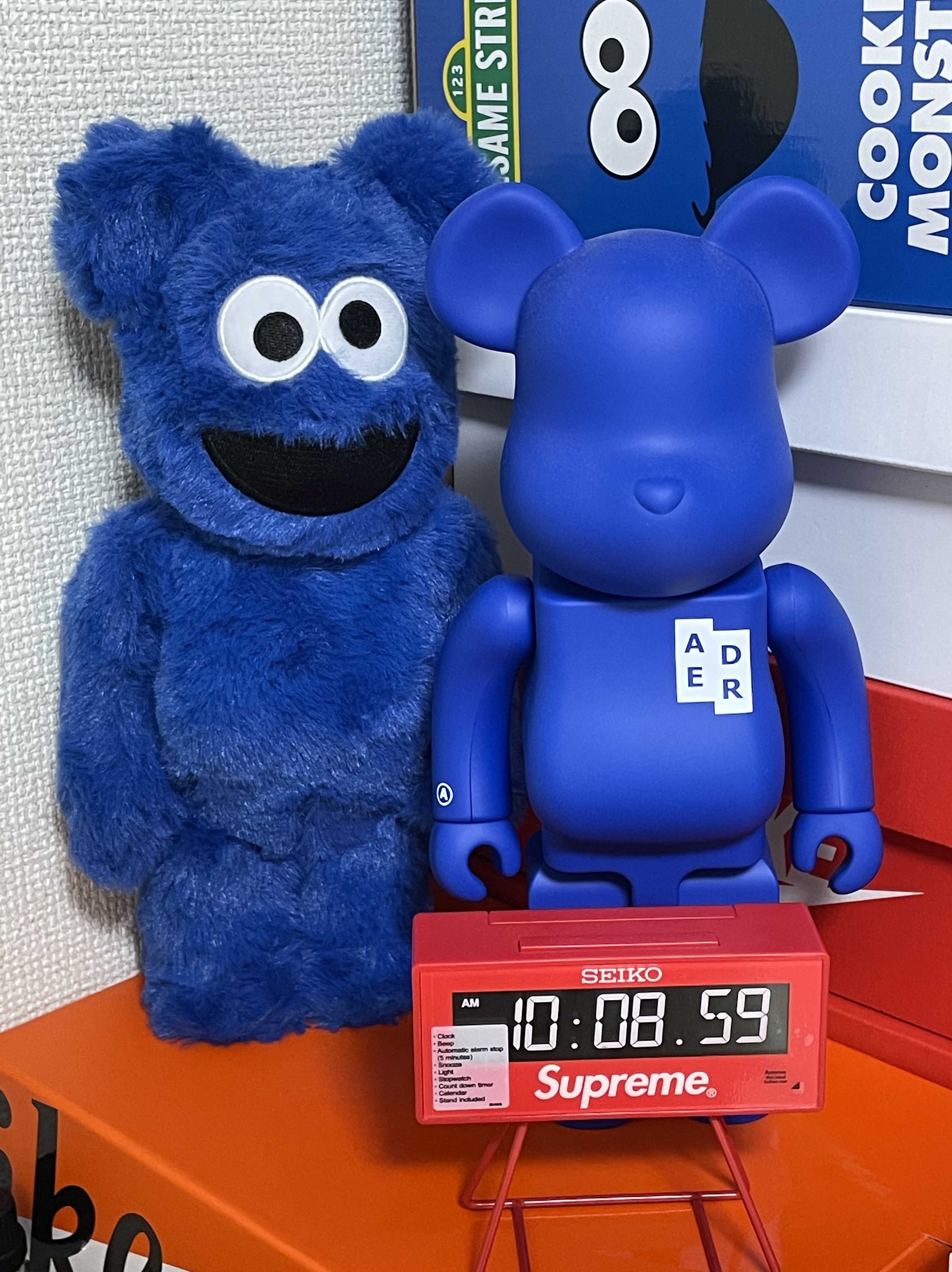 Bearbrick Sesame Street Cookie Monster Costume Ver. 400%, Bearbrick x Ader Error 400% 착용 스타일