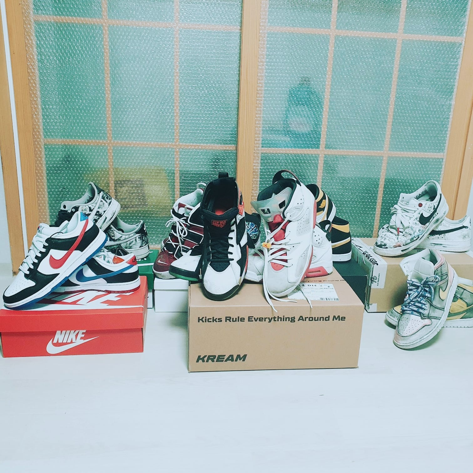 Nike Dunk Low SE Seoul (With Special Gift), Nike x Peaceminusone Air Force 1 Low Para-Noise 착용 스타일