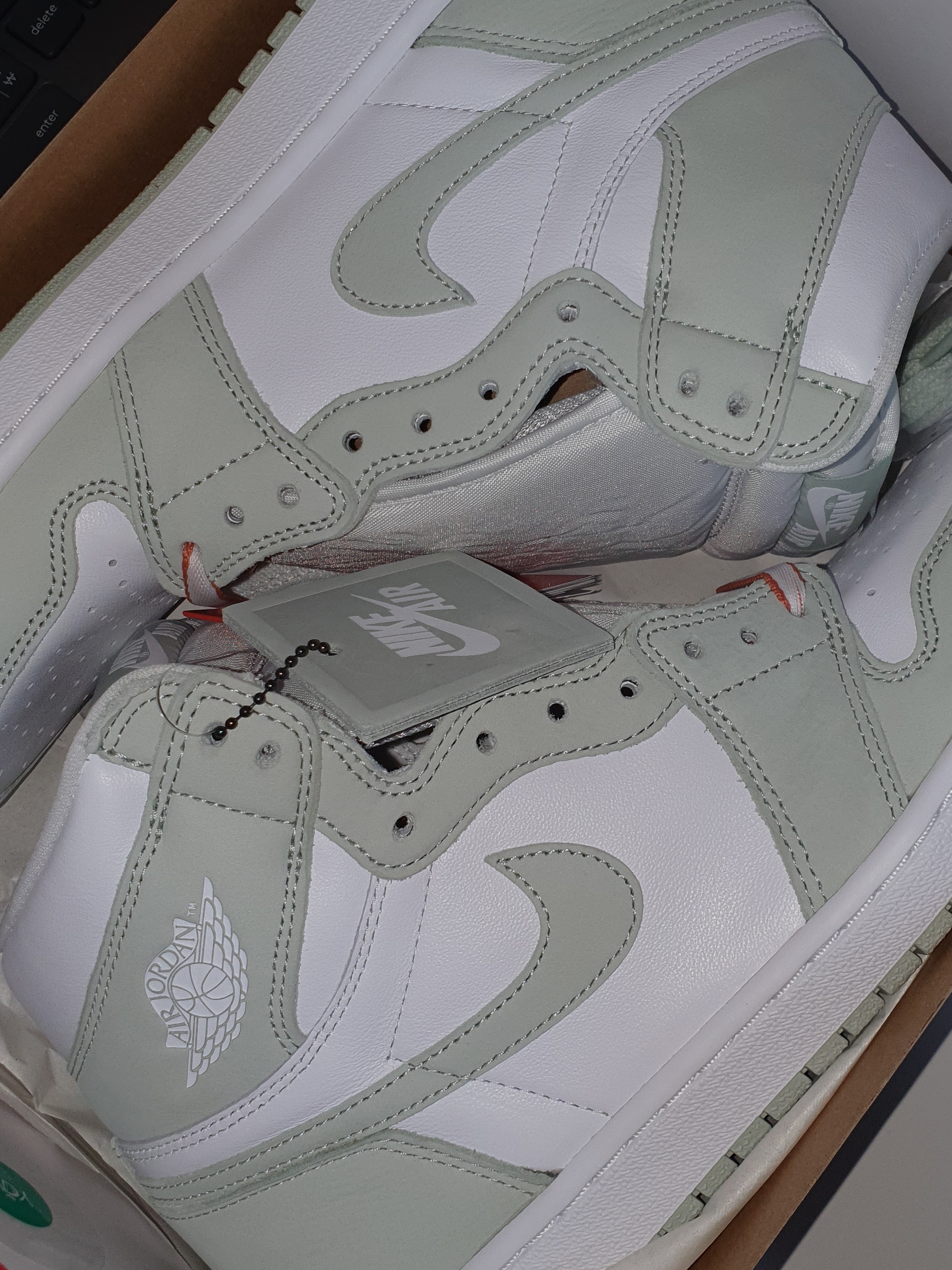 (W) Jordan 1 Retro High OG Seafoam 착용 스타일