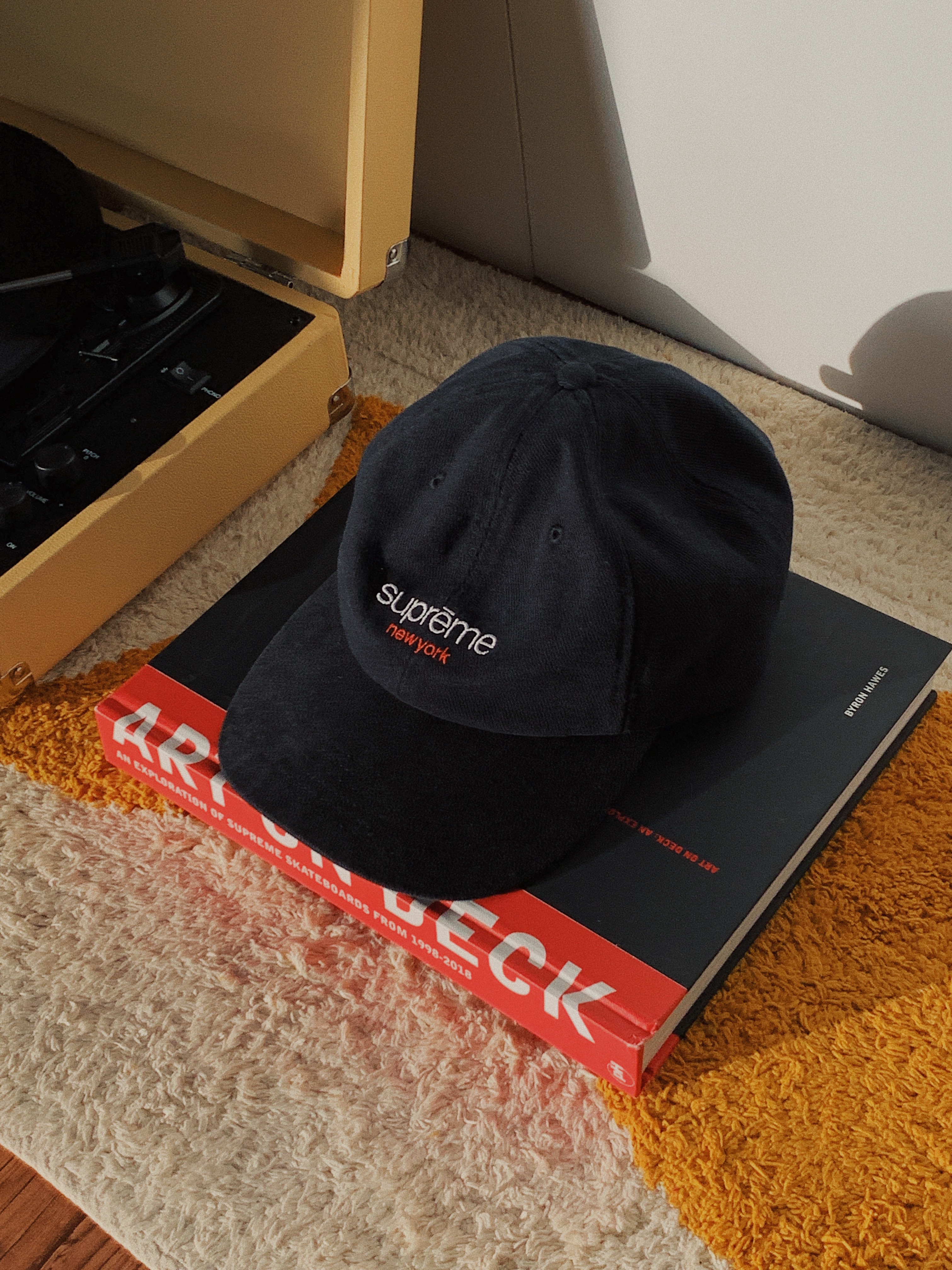 Supreme x Nerf Rival Takedown Blaster Pink - 21SS, Supreme x Super Soaker 50 Water Blaster White - 19SS 착용 스타일 - 2