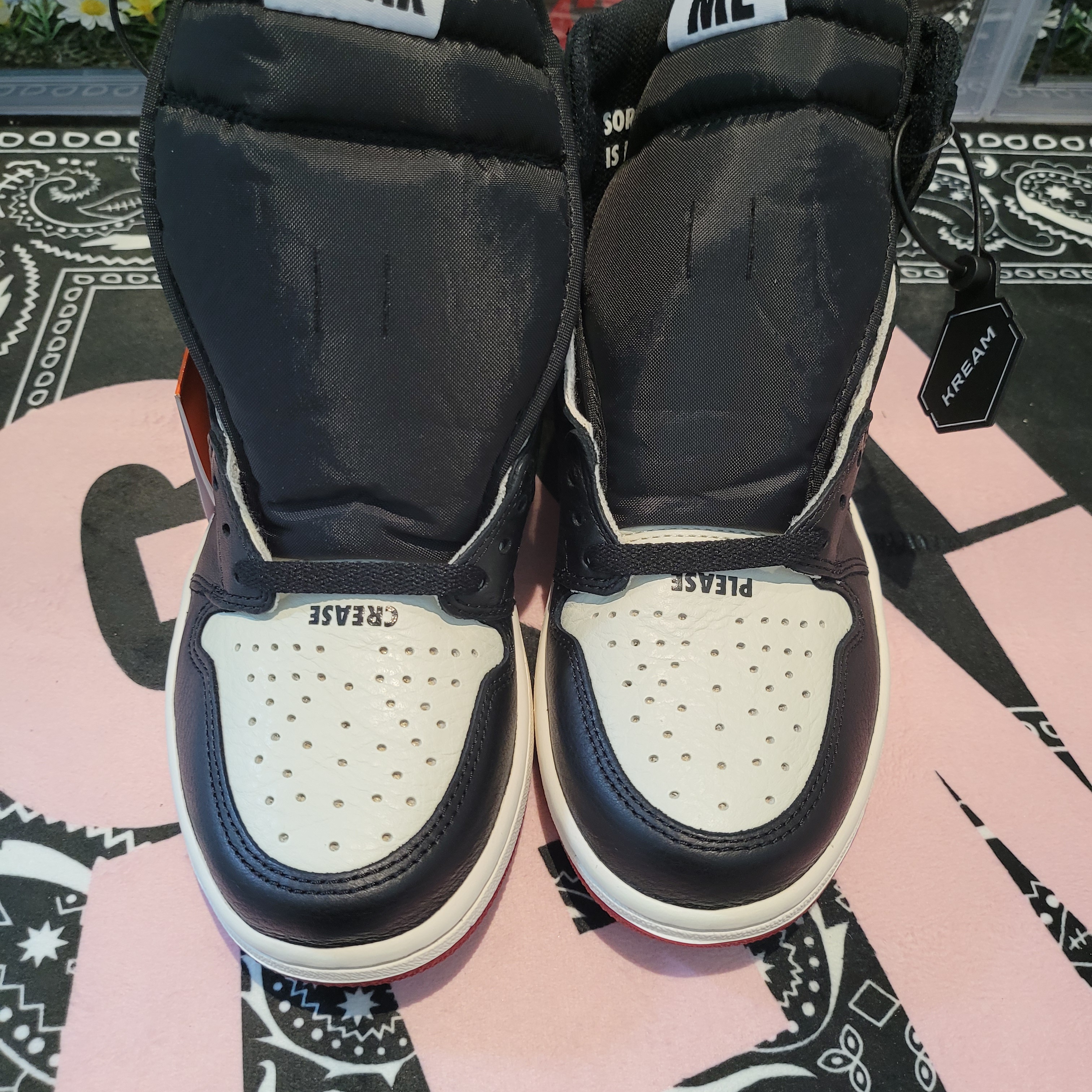 Jordan 1 Retro High Not for Resale Varsity Red 착용 스타일 - 3