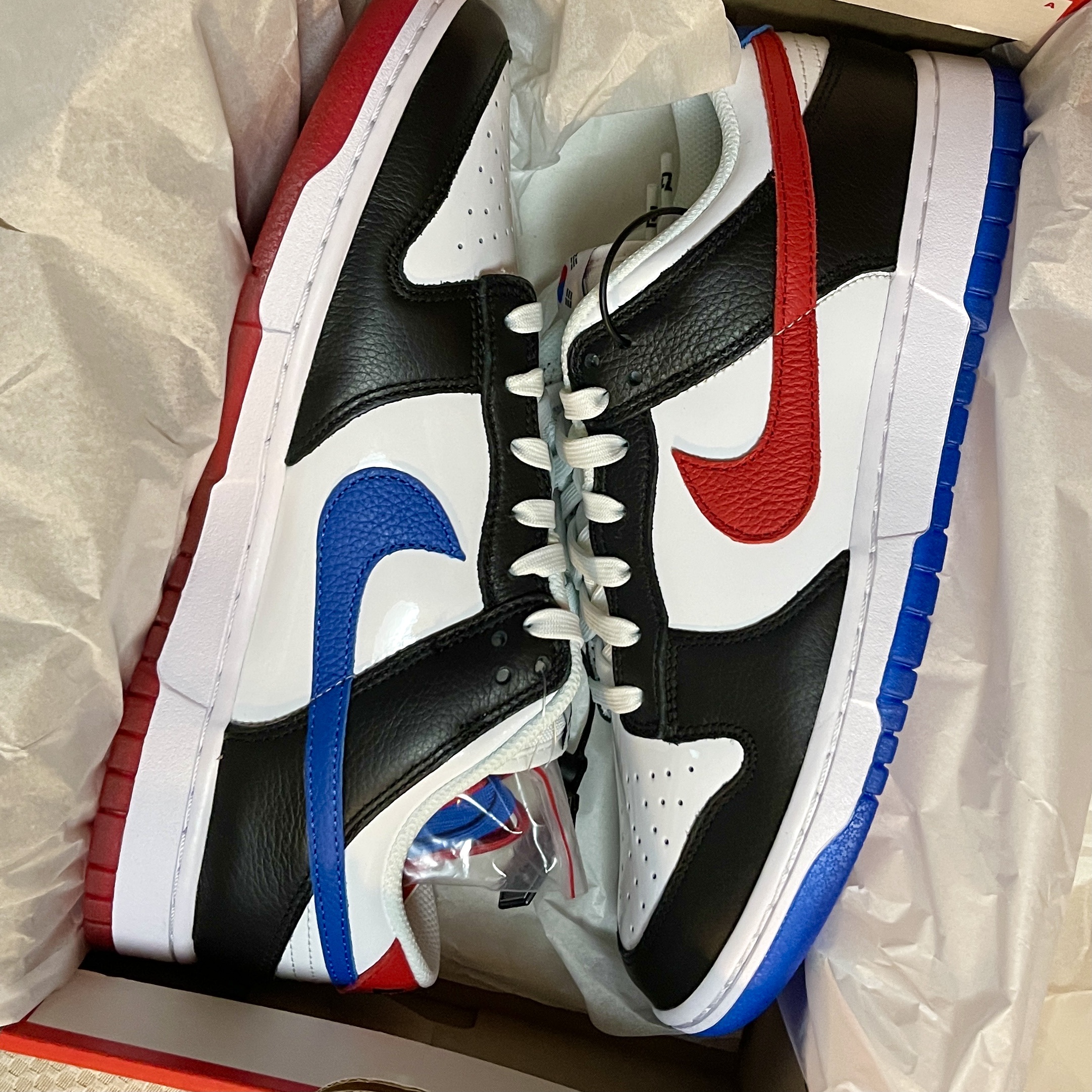 Nike Dunk Low SE Seoul 착용 스타일