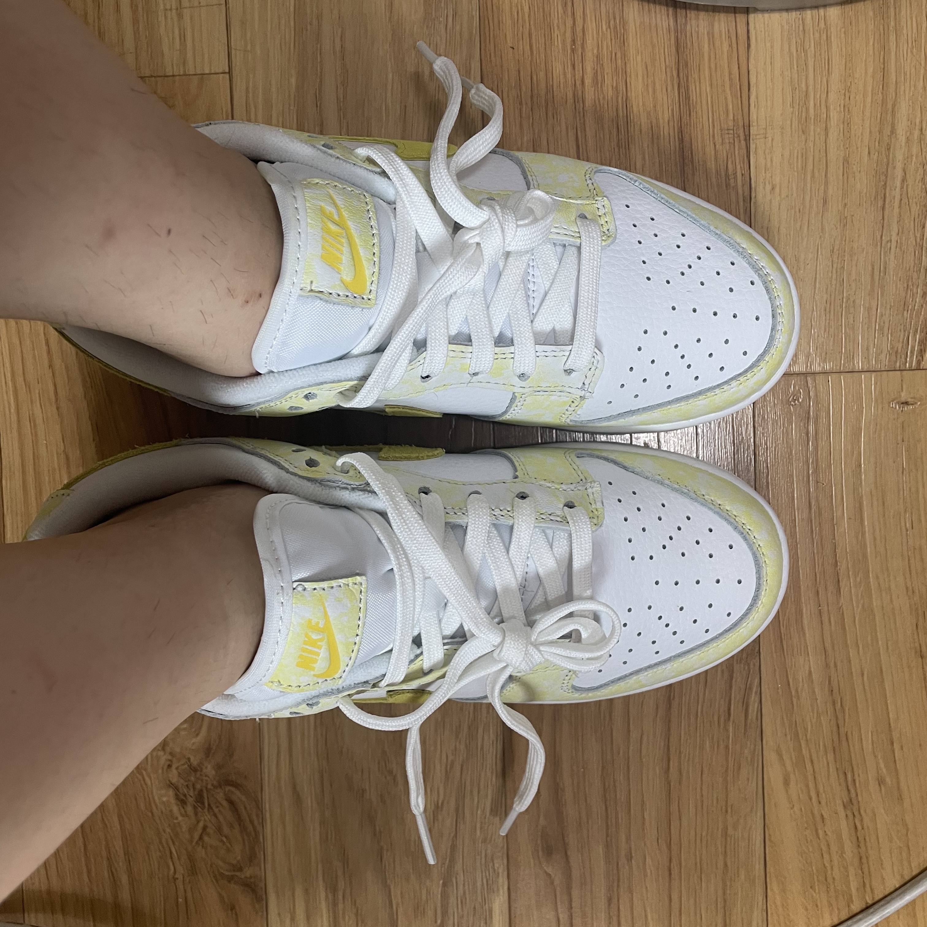 (W) Nike Dunk Low Yellow Strike 착용 스타일 - 2