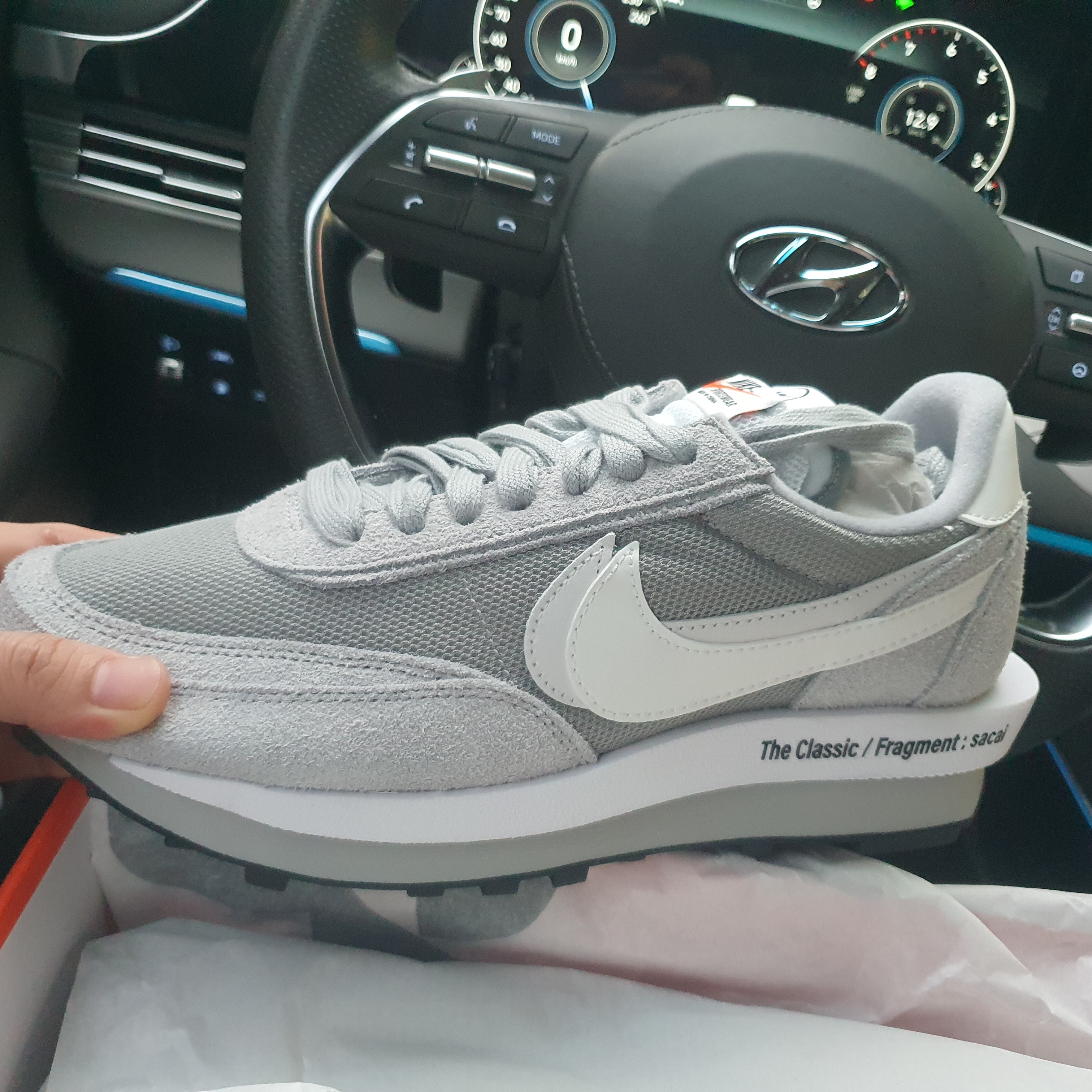 Nike x Sacai x Fragment LDWaffle Light Smoke Grey 착용 스타일 - 1