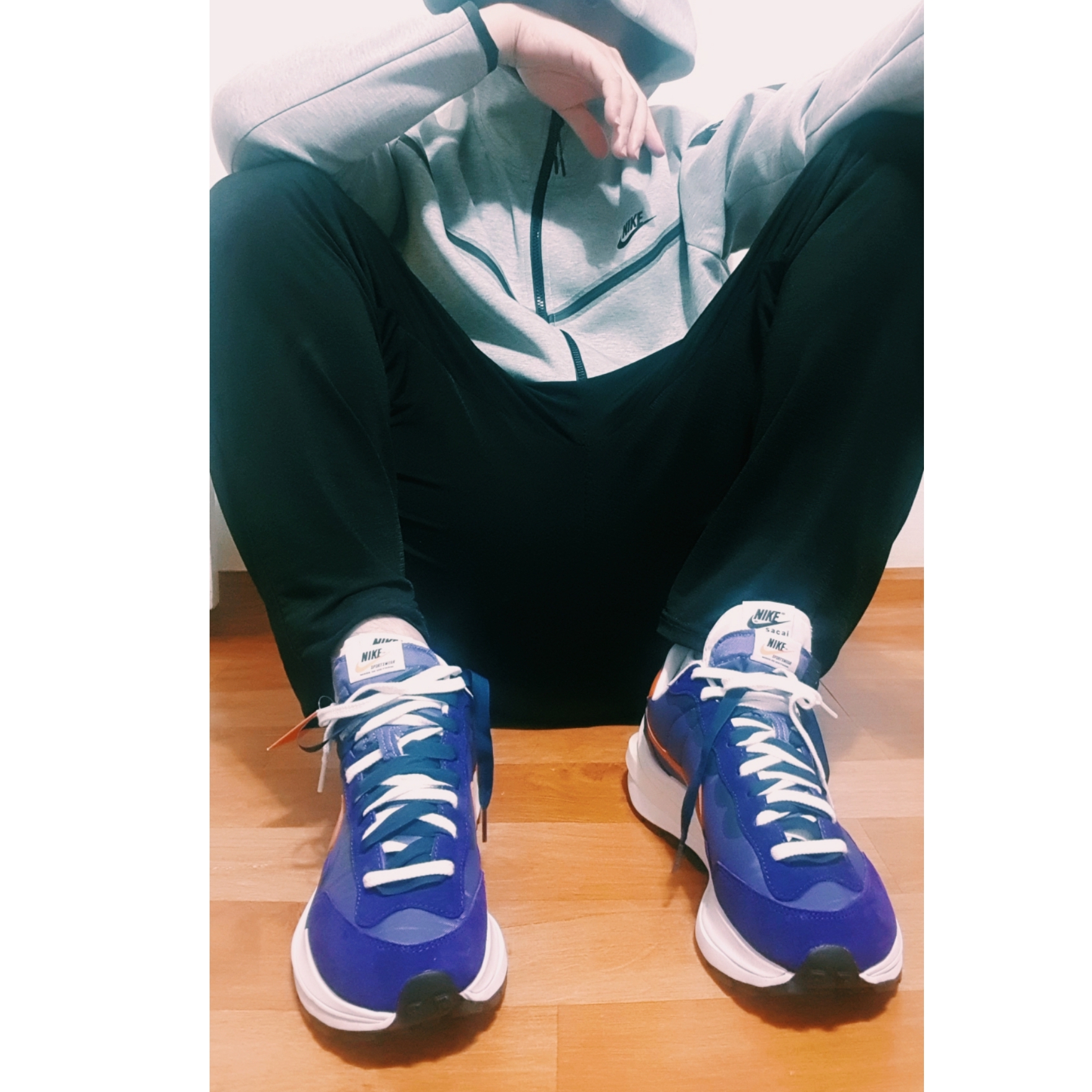 Nike x Sacai VaporWaffle Dark Iris 착용 스타일