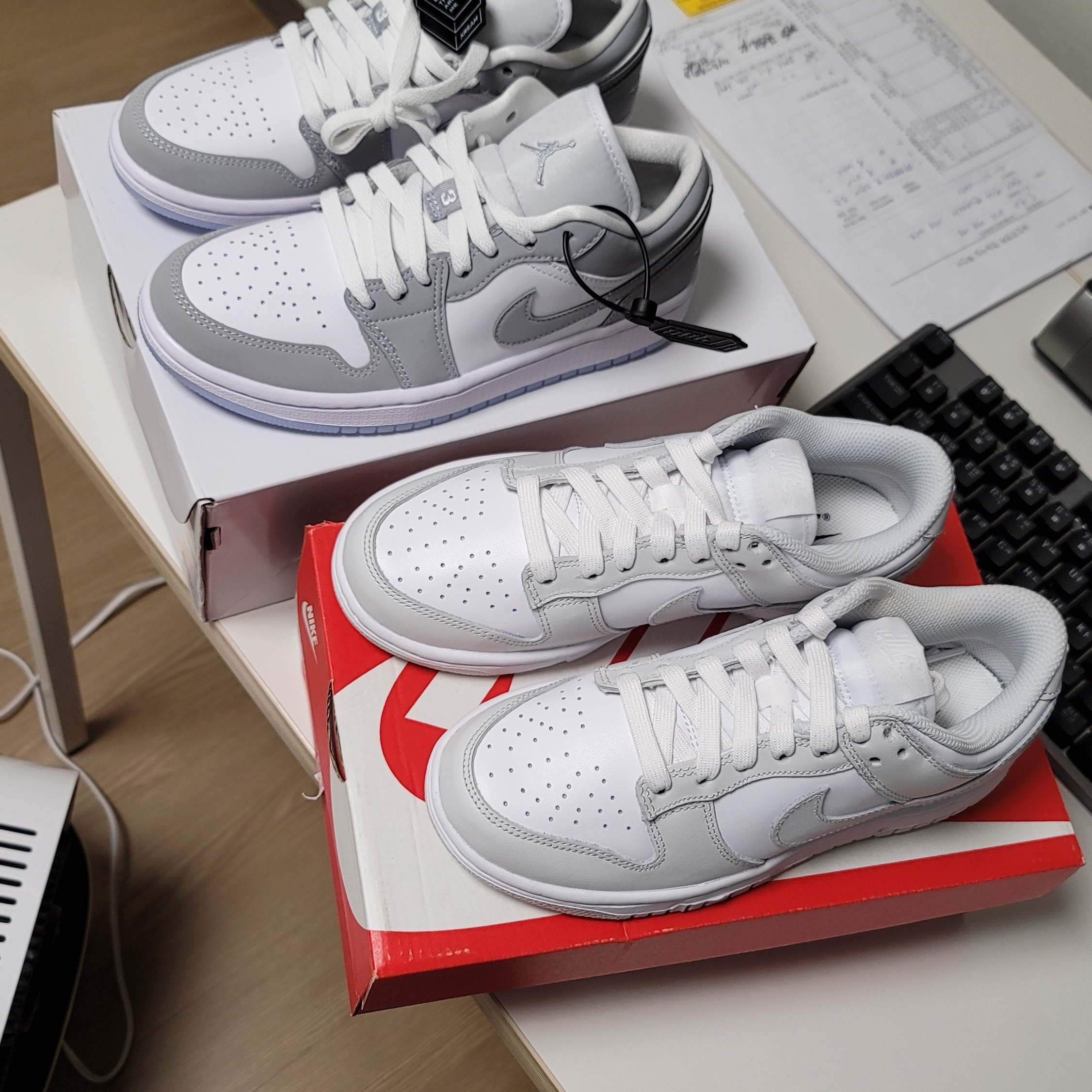 (W) Jordan 1 Low White Wolf Grey 착용 스타일 - 3