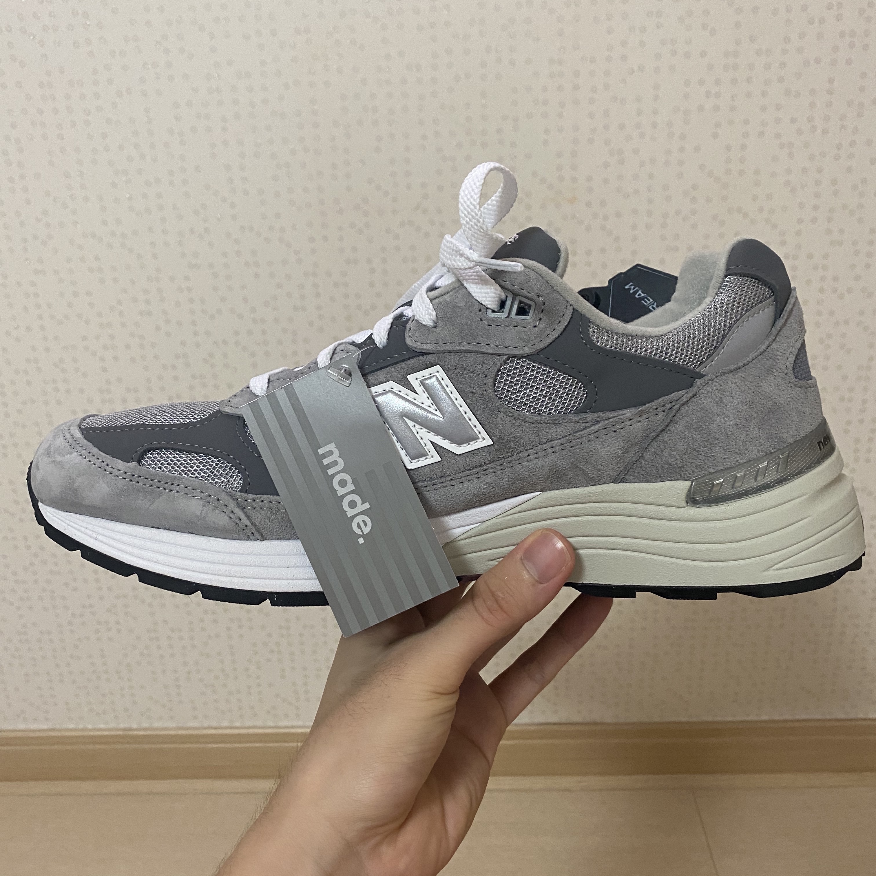 New Balance 992 Made in USA Grey - D Standard 착용 스타일