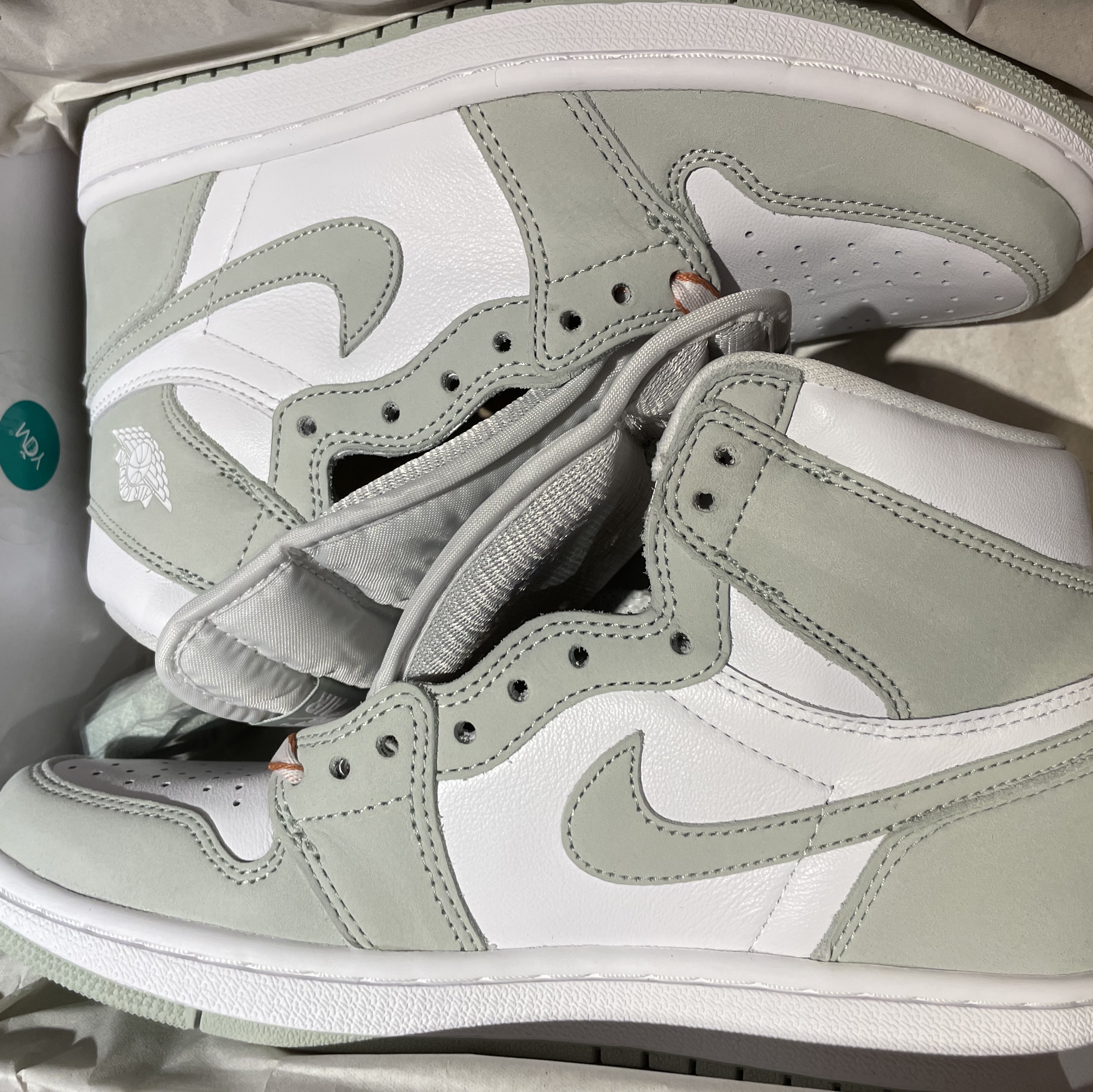 (W) Jordan 1 Retro High OG Seafoam 착용 스타일