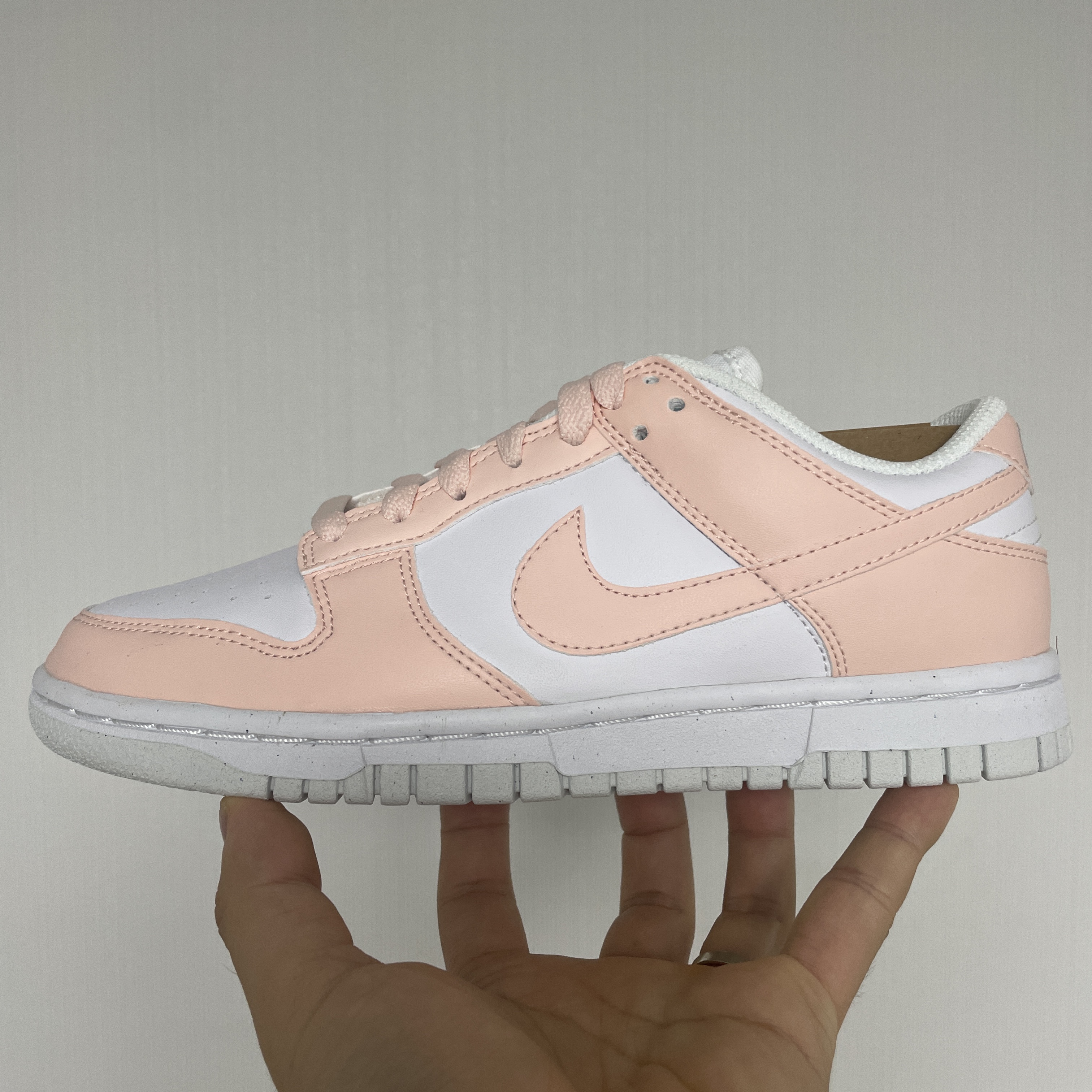 (W) Nike Dunk Low Next Nature Pale Coral 착용 스타일