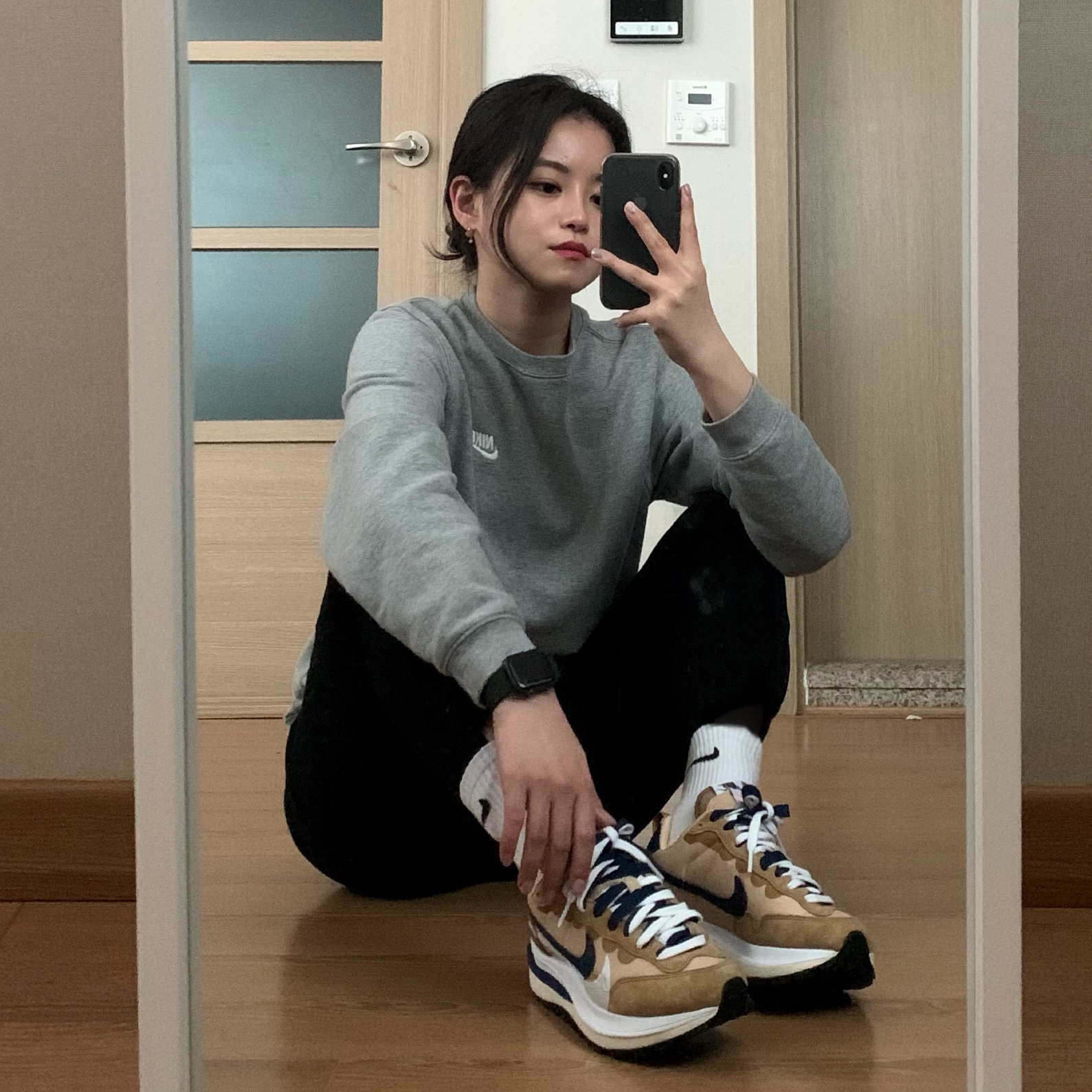 Nike x Sacai x Fragment LDWaffle Blackened Blue, Nike x Sacai VaporWaffle Sesame and Blue Void 착용 스타일 - 2