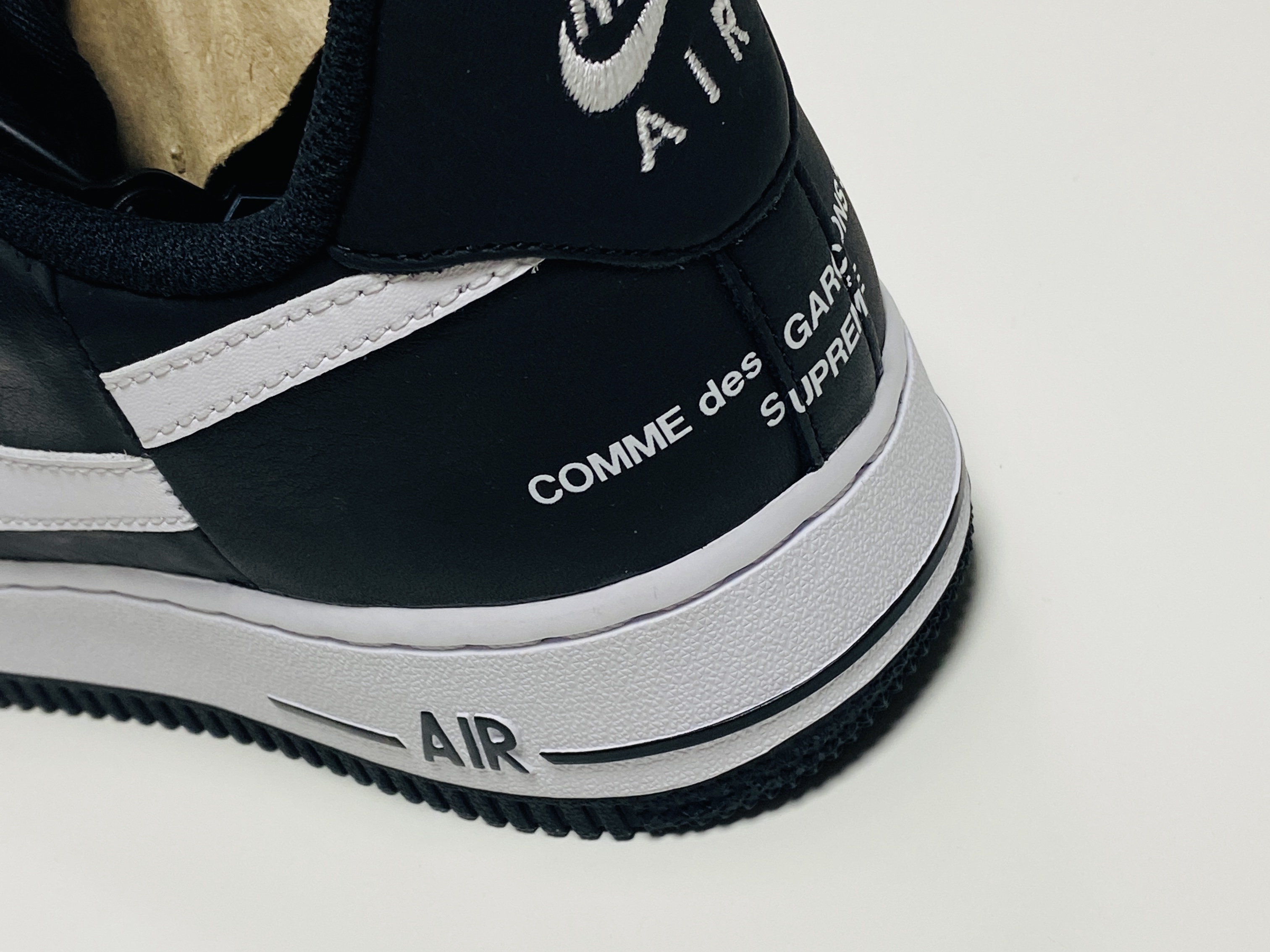Nike x Comme des Garcons Shirt x Supreme Air Force 1 Low 2018 착용 스타일 - 2