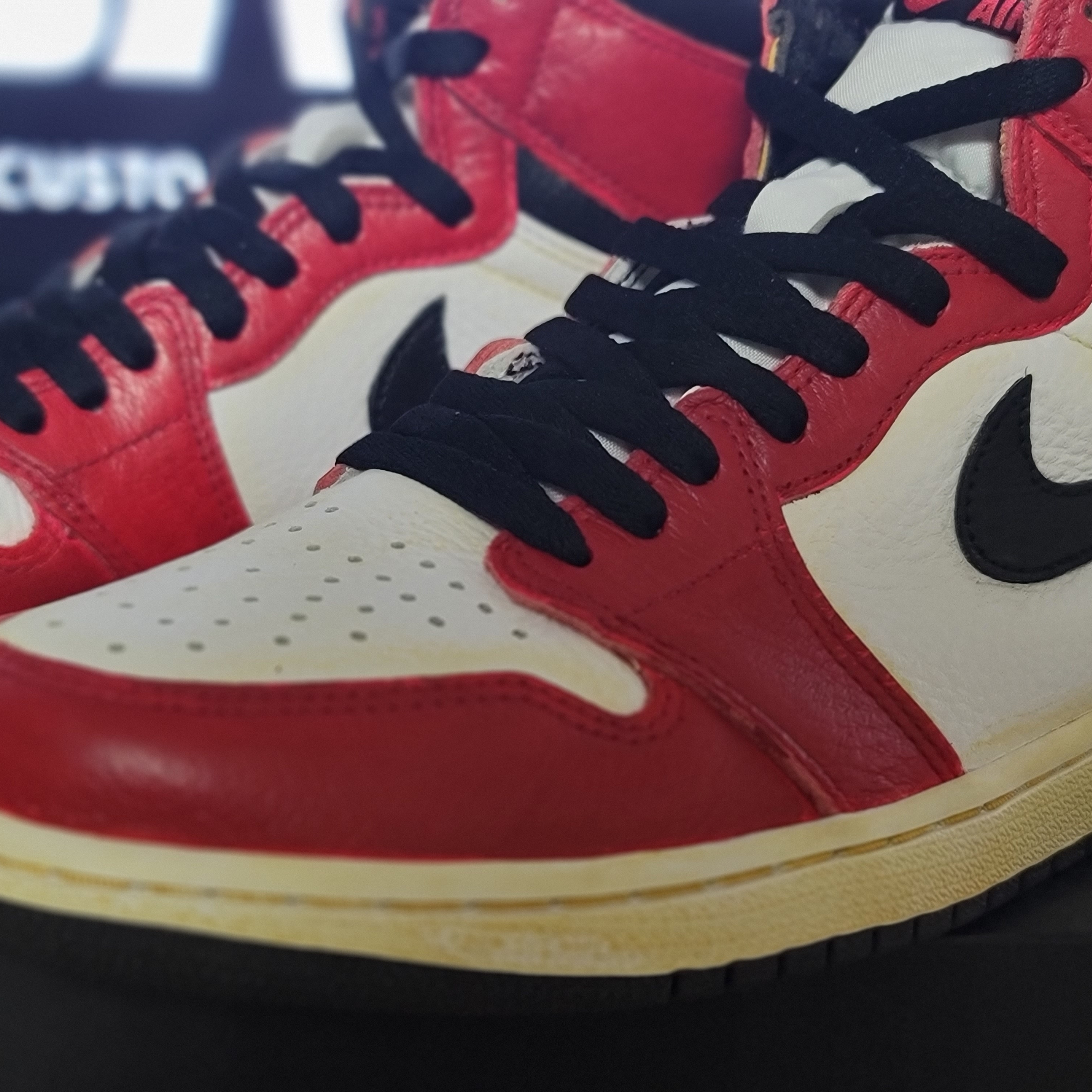 Jordan 1 Retro High OG Light Fusion Red 착용 스타일 - 3