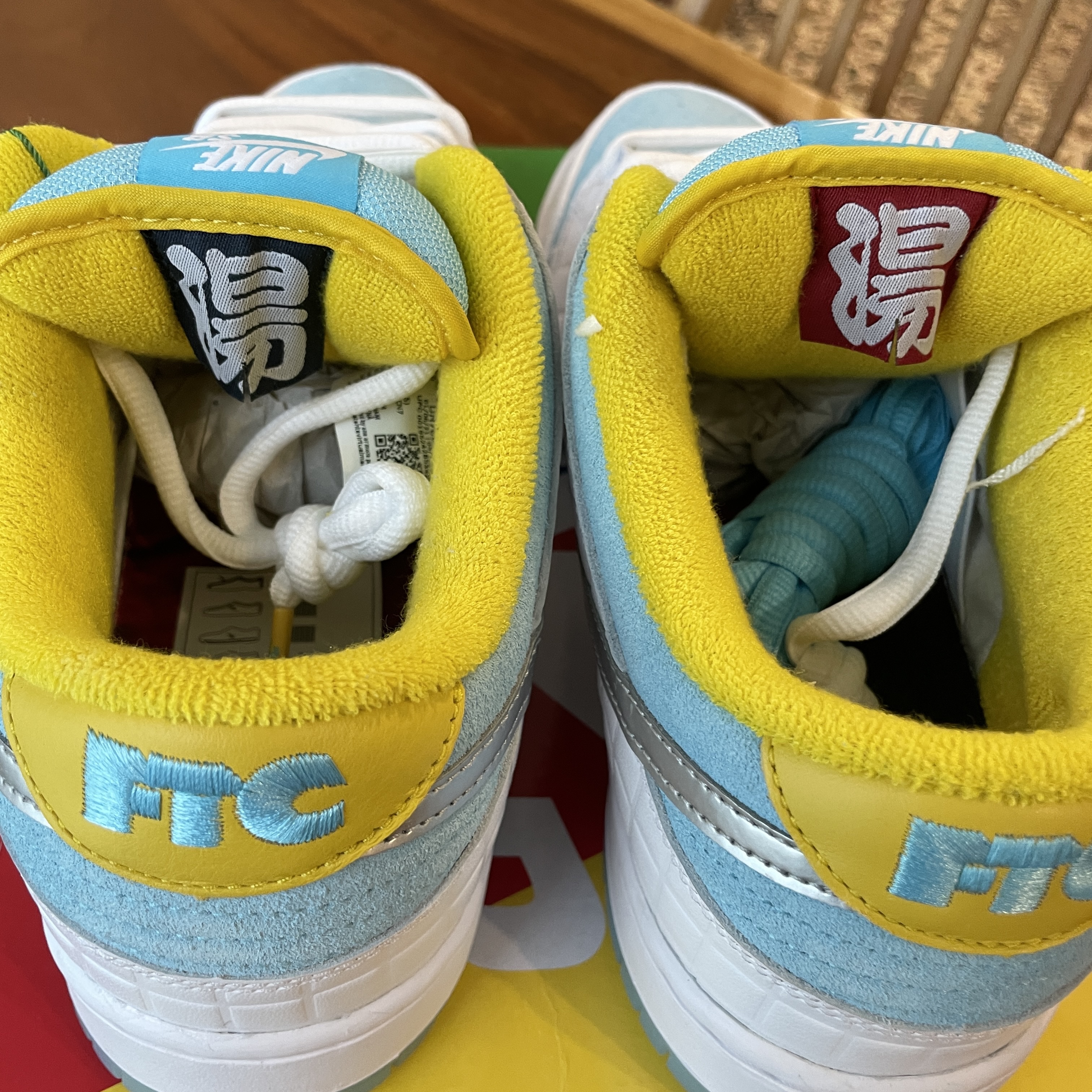 Nike x FTC SB Dunk Low Pro QS Lagoon Pulse 착용 스타일 - 4
