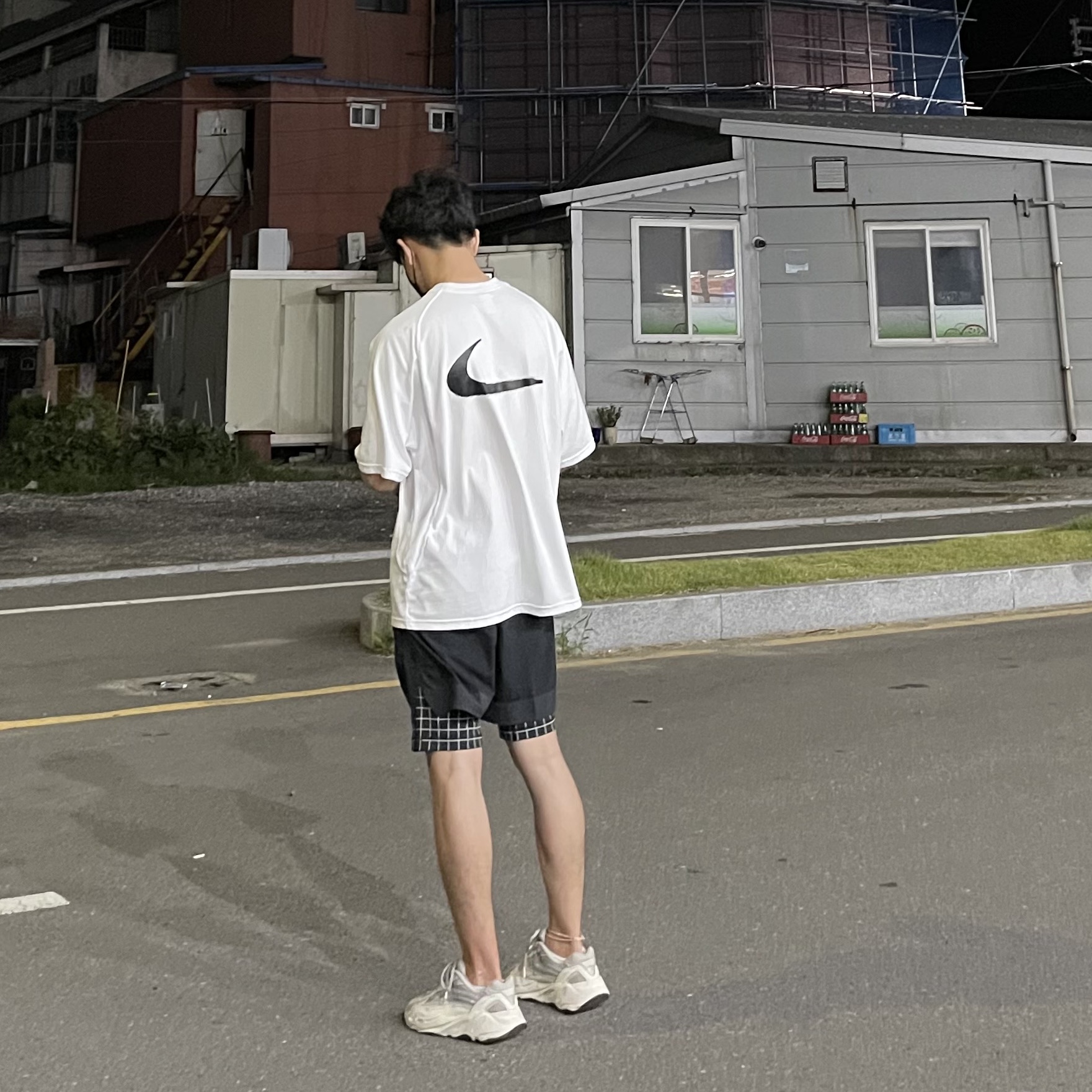 Nike x Off-White NRG Short Sleeve T-Shirt White, Nike x Off-White NRG Shorts Black 착용 스타일 - 2