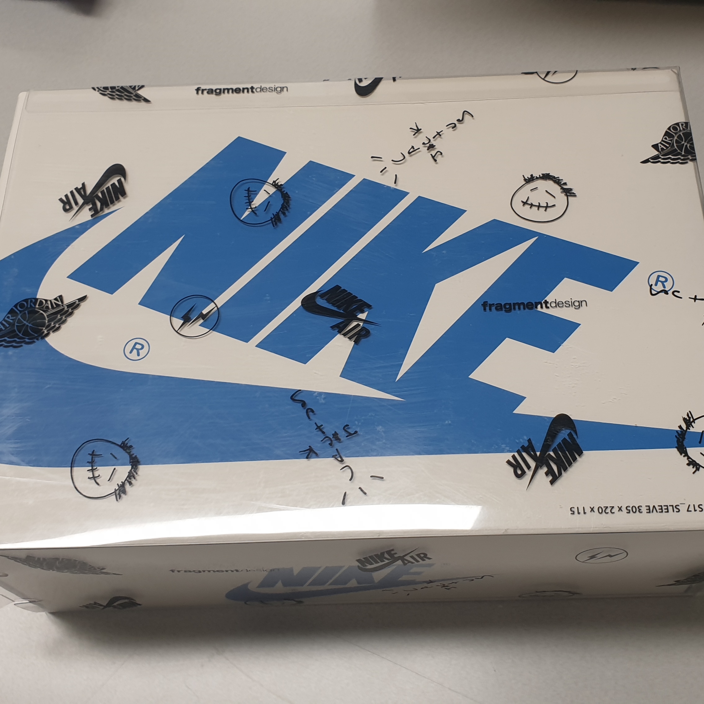 Jordan 1 x Travis Scott x Fragment Retro Low OG SP Military Blue 착용 스타일