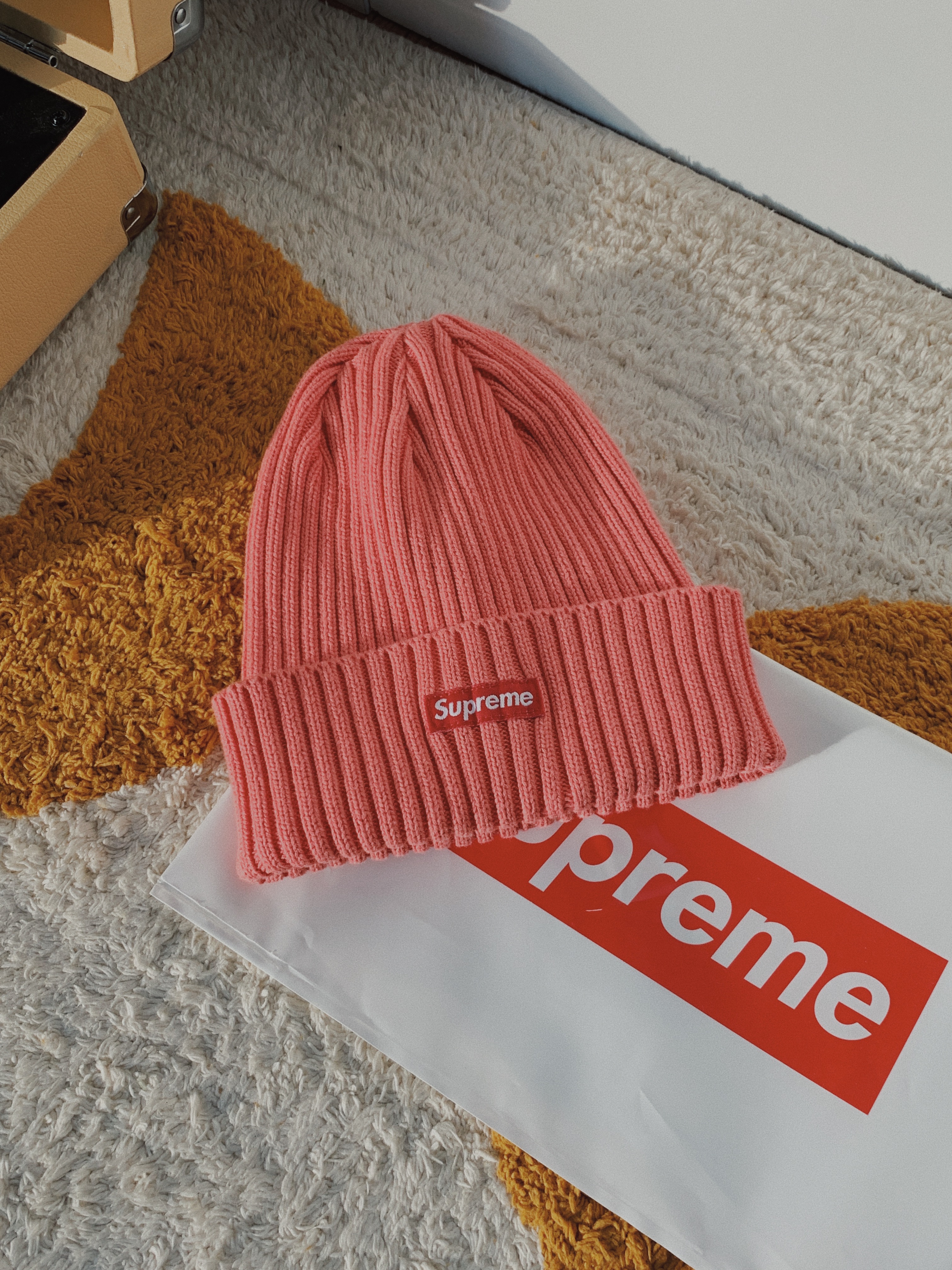 Supreme x Nerf Rival Takedown Blaster Pink - 21SS, Supreme x Super Soaker 50 Water Blaster White - 19SS 착용 스타일 - 3