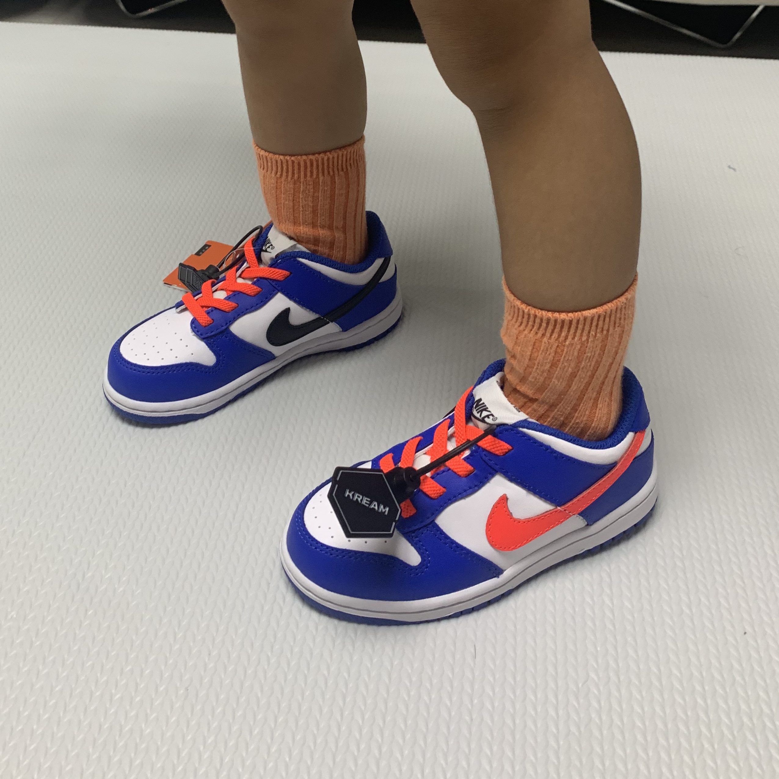 (TD) Nike Dunk Low Bright Crimson Game Royal 착용 스타일 - 3