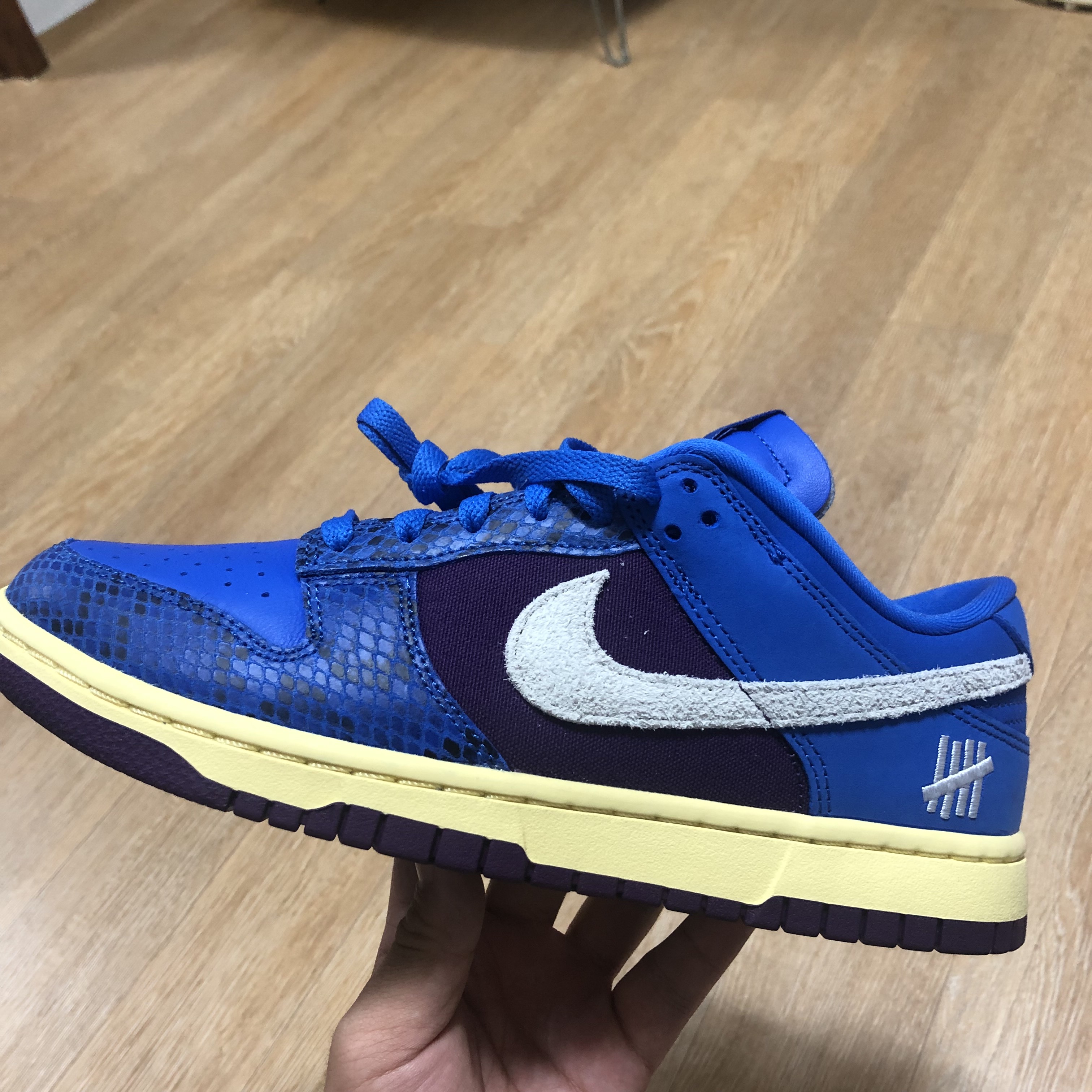 Nike x Undefeated Dunk Low SP 5 On It 착용 스타일