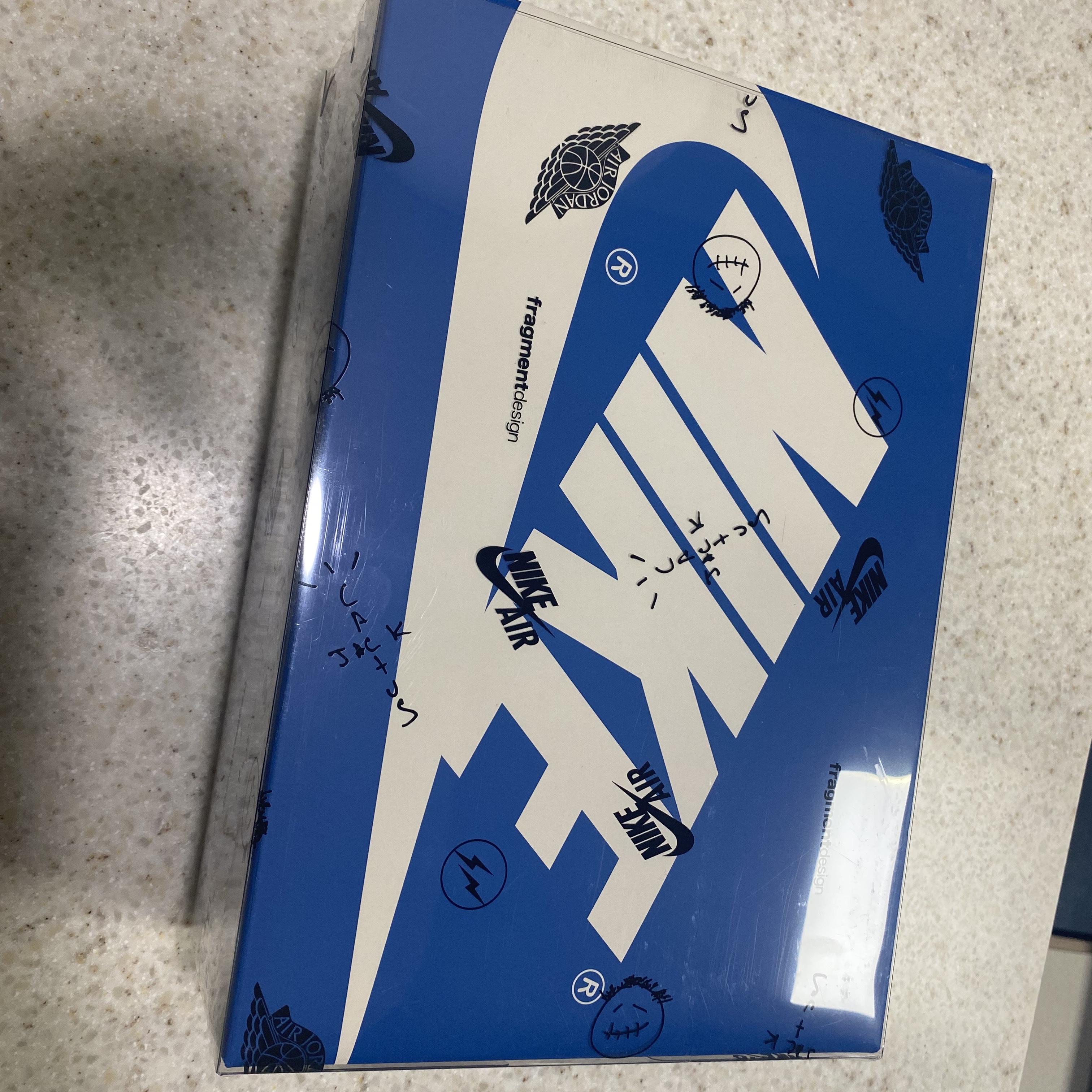Jordan 1 x Travis Scott x Fragment Retro High OG SP Military Blue 착용 스타일 - 1