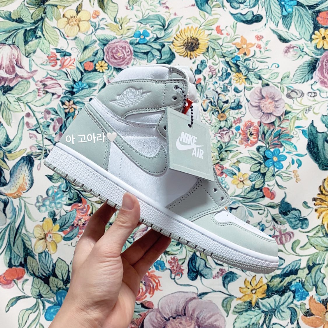 (W) Jordan 1 Retro High OG Seafoam 착용 스타일 - 1