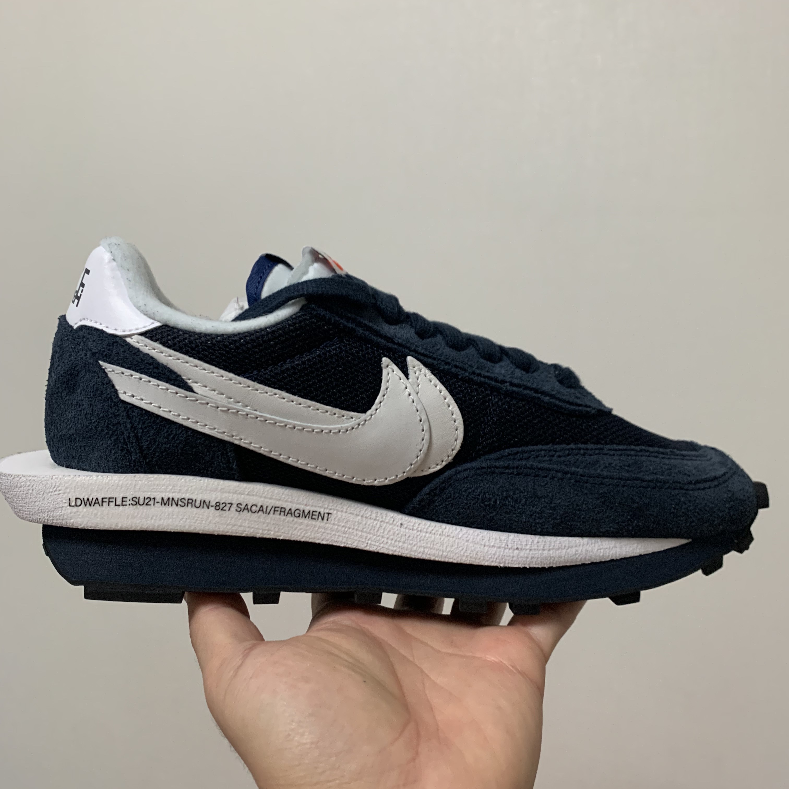 Nike x Sacai x Fragment LDWaffle Blackened Blue 착용 스타일 - 4